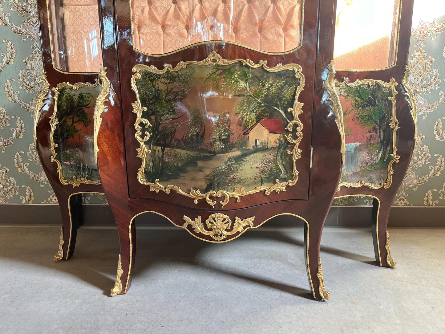 Vitrine Retro Baroque Style Display Cabinet Antique Style Showcase in Handpainted Oil Painting at Front for Home Decor- LIMITED EDITION