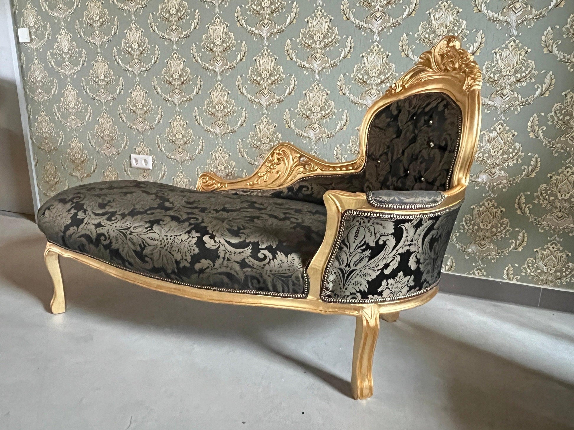 Chaise Longue French Louis Style in Black Floral Fabric Retro Baroque Style Bench in Gold Finish for Home Decor