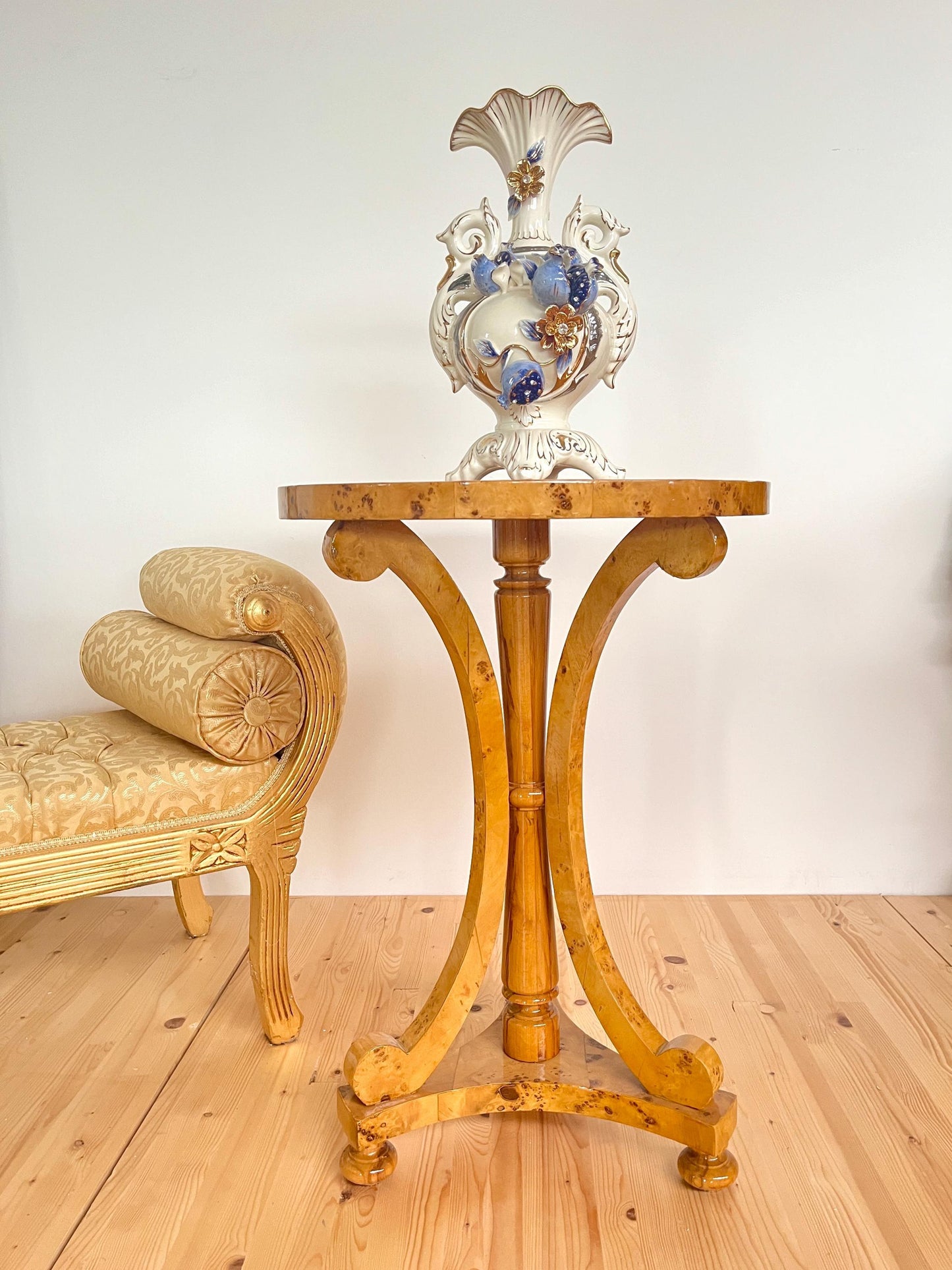 Round Side Table Classic Baroque Style Coffee Table In Yellow Color Wooden Round Table for Living Room Decor