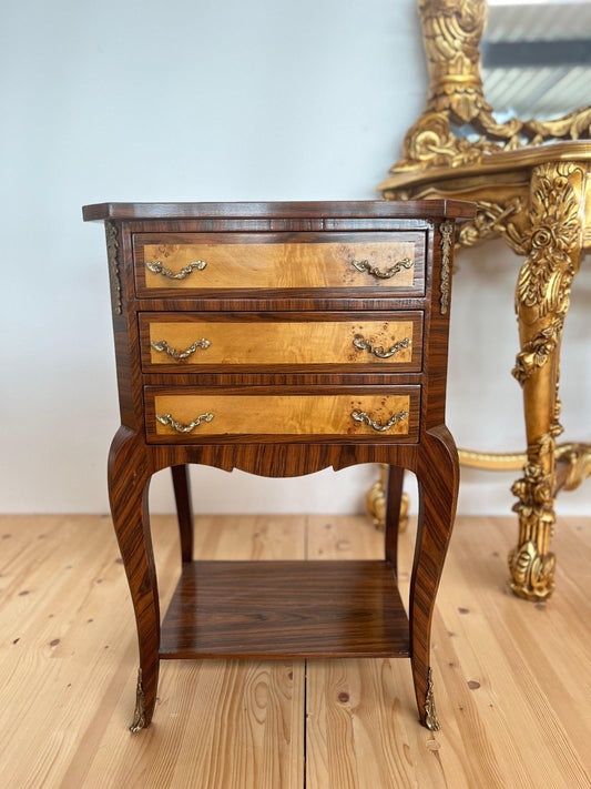 Night Stand Retro French Louis Baroque Style Bed Side Table Wooden Brown Bronze Decor/ Kommode Nachttisch im antiken Stil