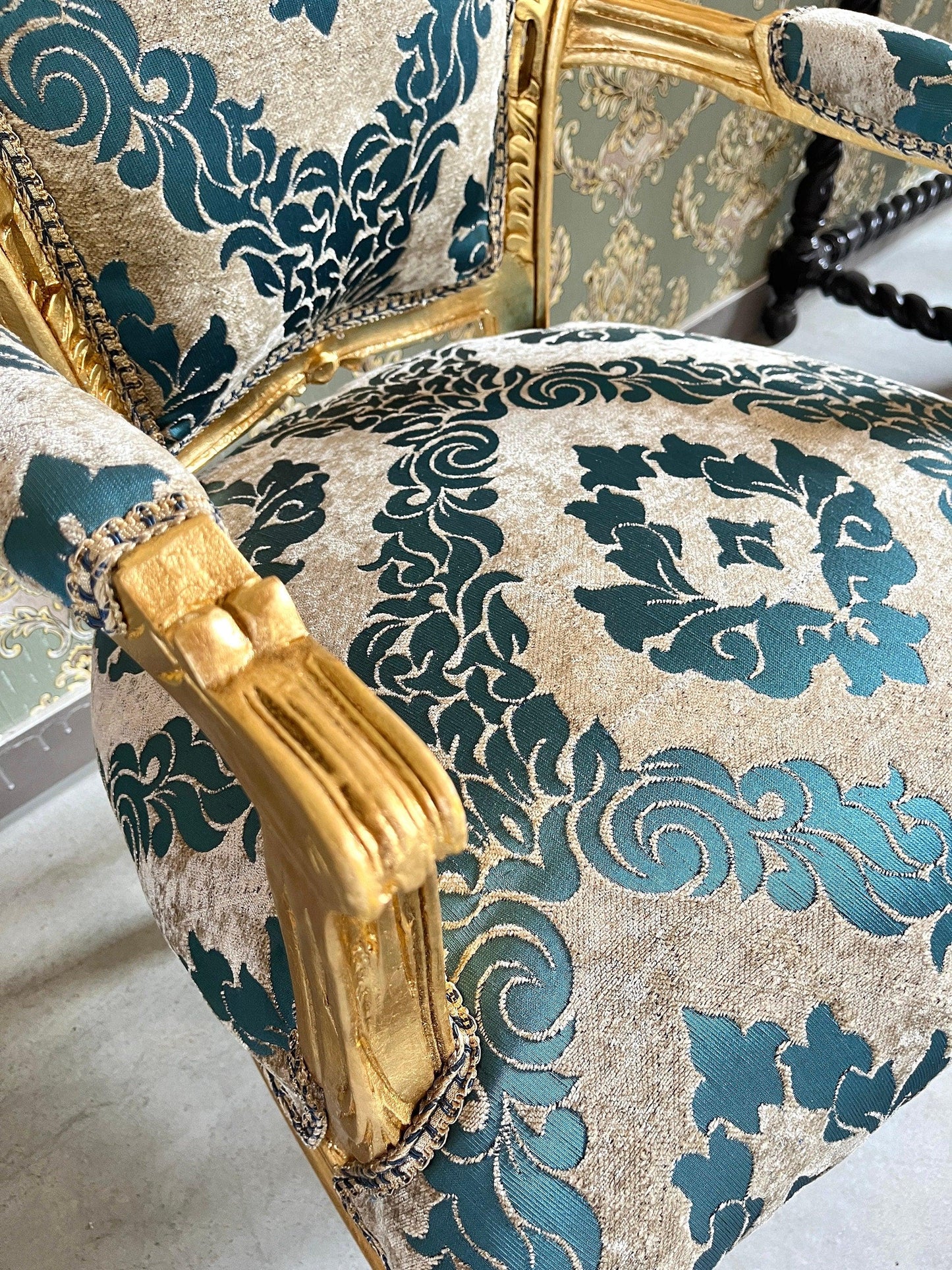 Armchair French Louis Style Accent Chair Baroque Rococo Antique Style in Pink or Turquoise Floral Pattern for Home Decor for Lodge Lobby