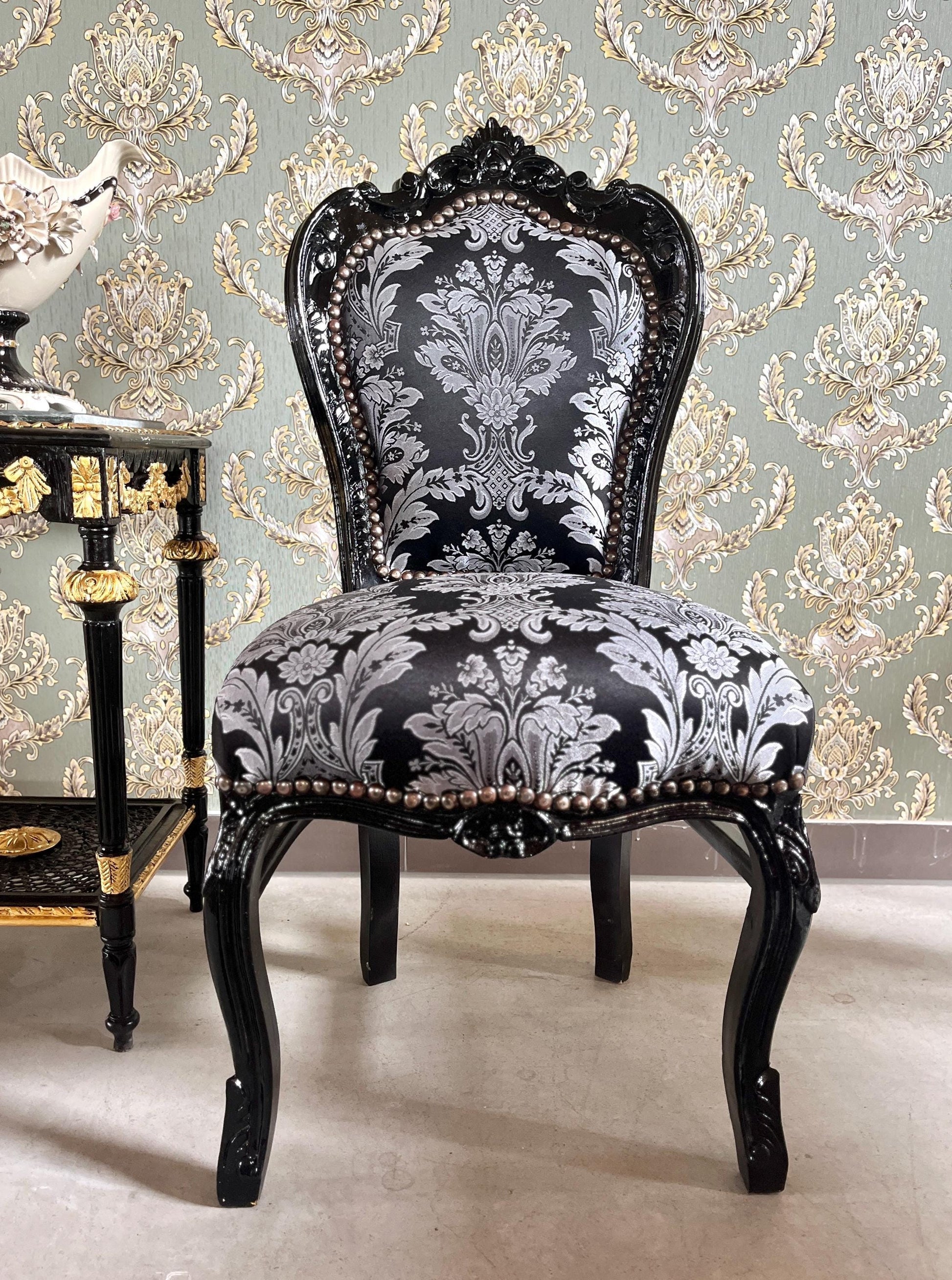 Accent Chair Black Colour French Louis Dining Chair in Black Floral Pattern Retro Baroque Rococo Style Chair for Home Décor