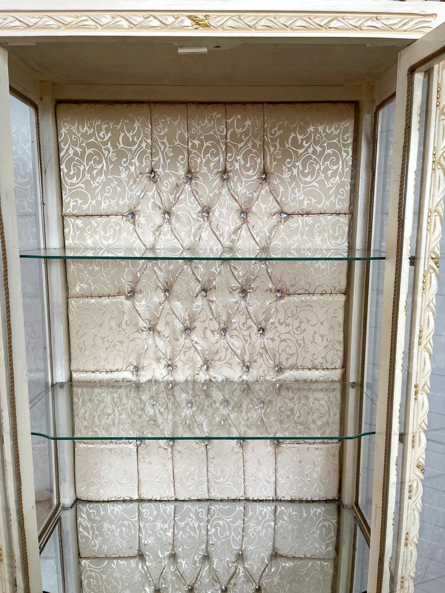Display Cabinet Wooden French Louis Style Showcase Antique Baroque Style Reproduction in Beige Color