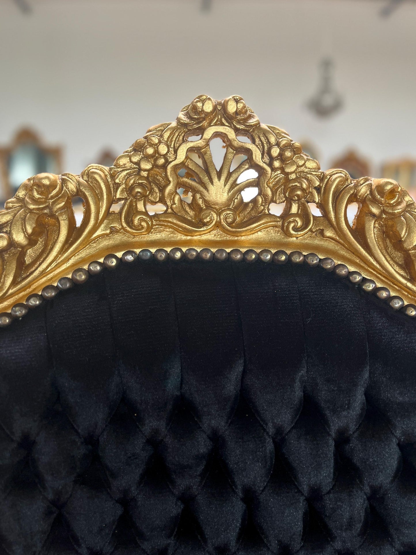 Französischer Barock-Sessel im Rokoko-Stil /French Baroque Rococo Style Armchair - Gold Black