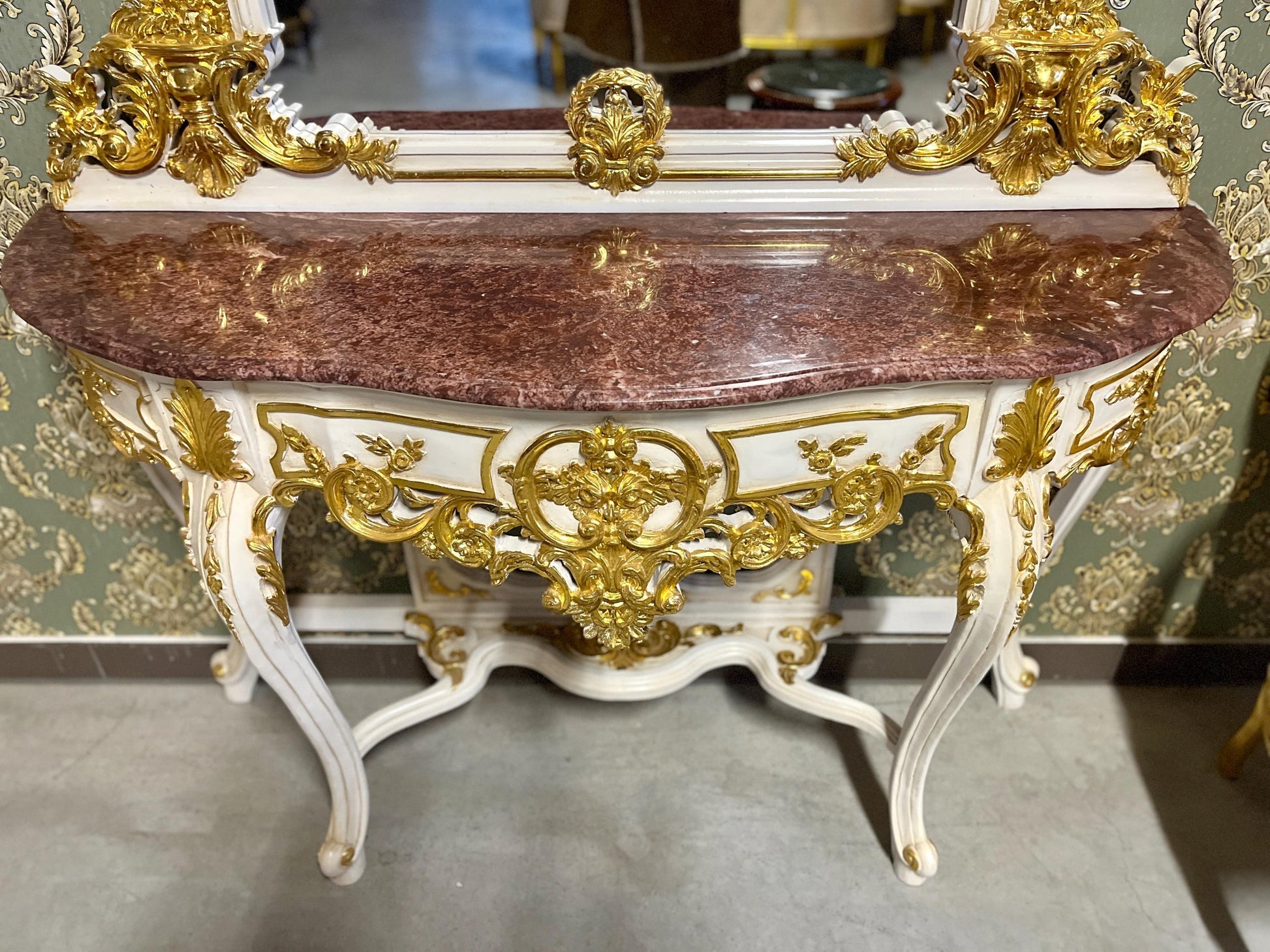 Deluxe Table Console Mirror Set French Antique Style Baroque Rococo Style Red Marble Slab Top in Gold Finish for Home Decor for Hotel Decor