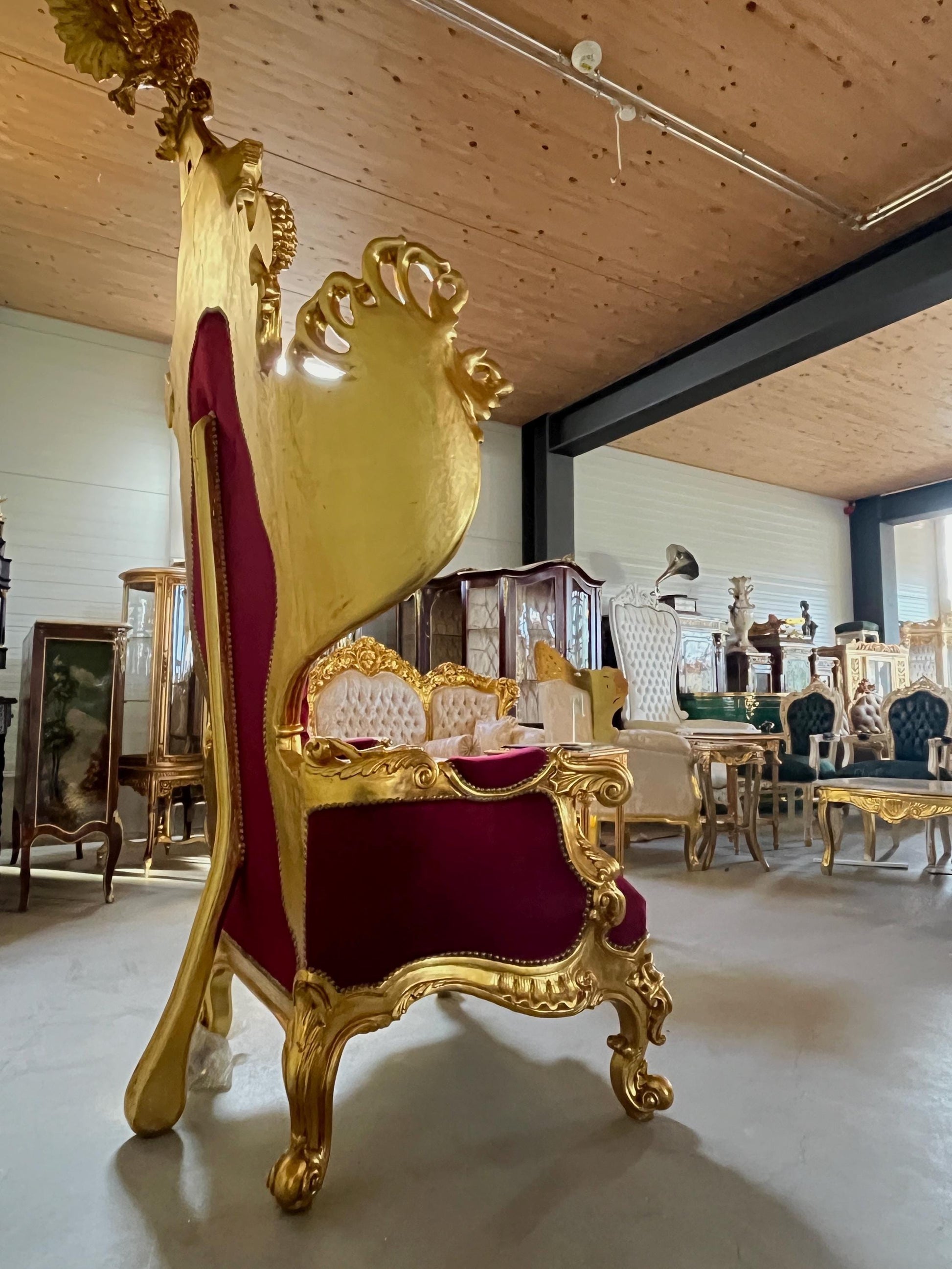 Huge Armchair Baroque Rococo Style King Throne Eagle Sculpture Red Velvet Gold Finish King Chair for Event Party Decor