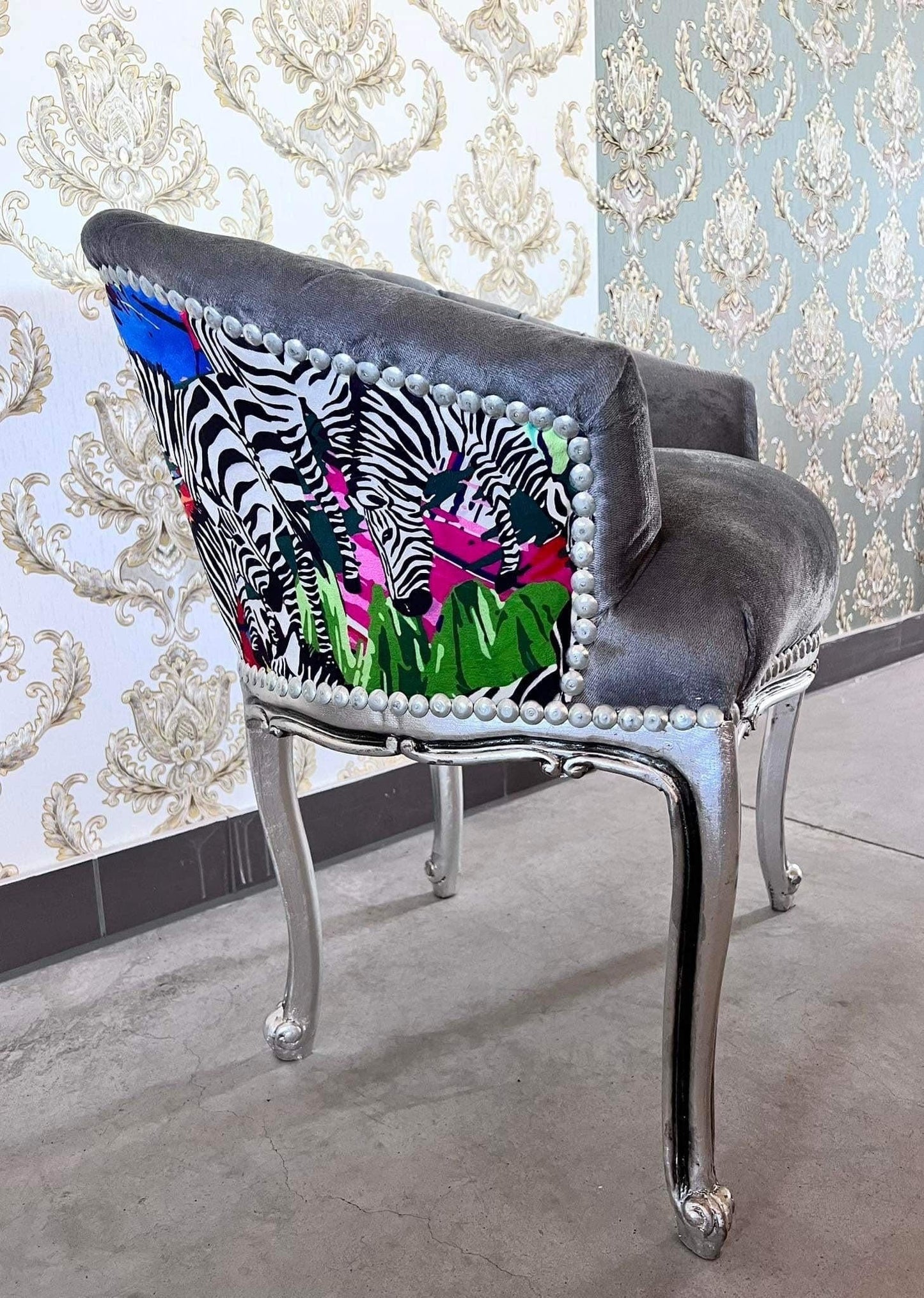 Cocktail Chair Tufted Velvet French Baroque Rococo Style in Animal Jungle Print Colorful Armchair Velvet Black Velvet Grey Lounge Bar Chair