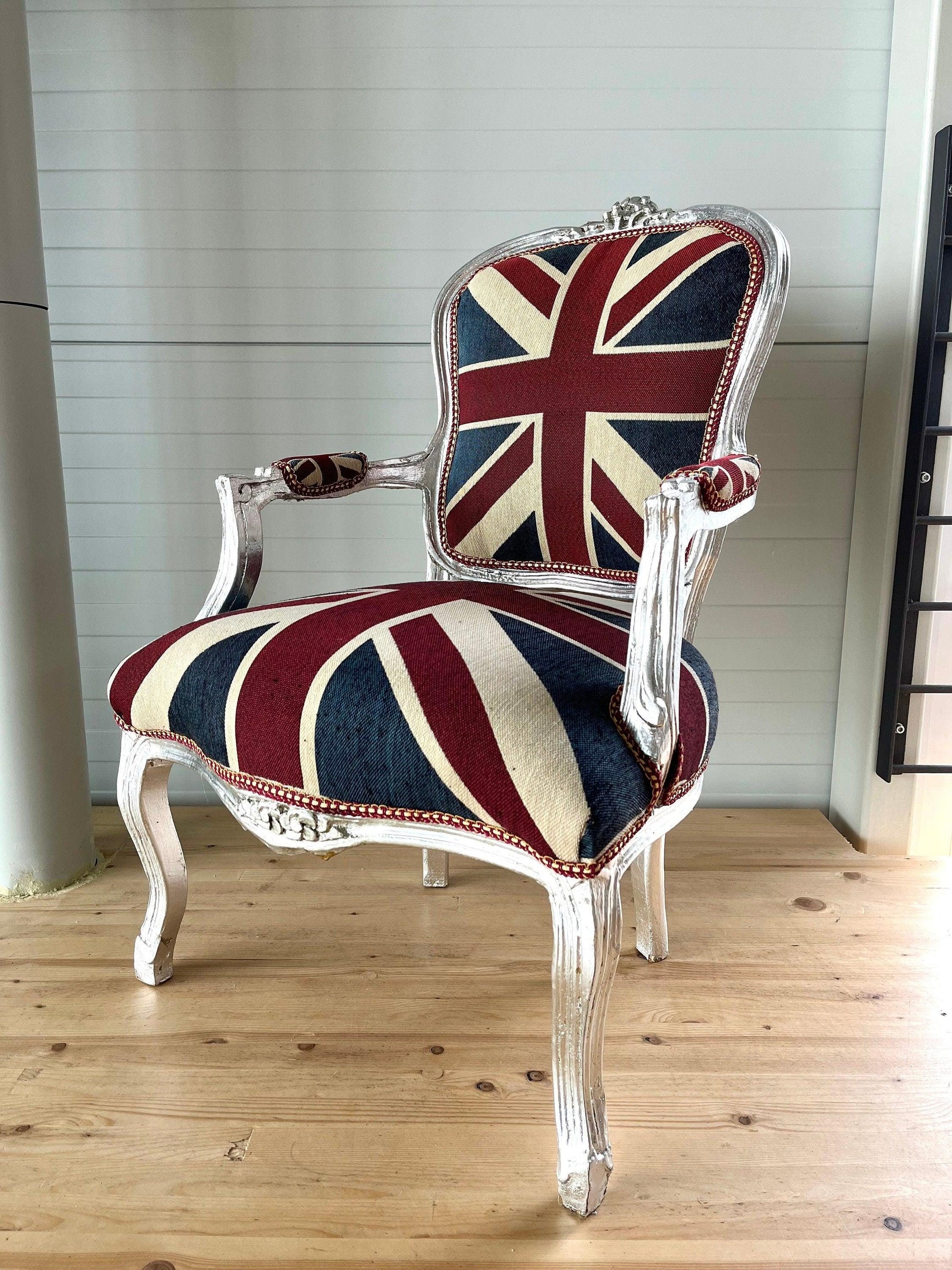 Französischer Sessel im Louis-Barock-Stil / French Baroque Style Armchair in Union Jack Silver Frame