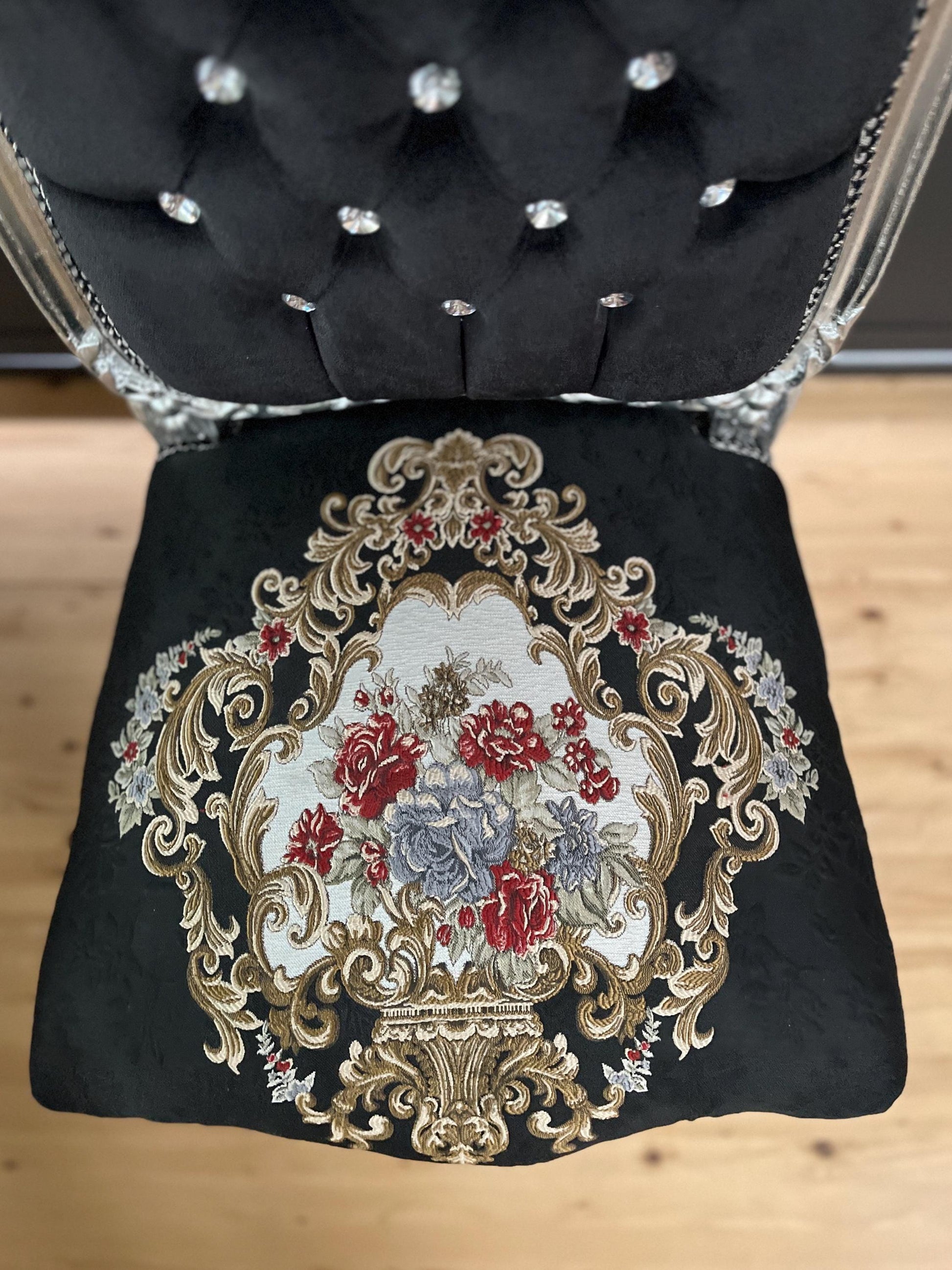 Accent Chair Antique Style Silver Finish Dining Chair Black Home Decor Baroque Rococo Style Chair in Black Velvet for Home