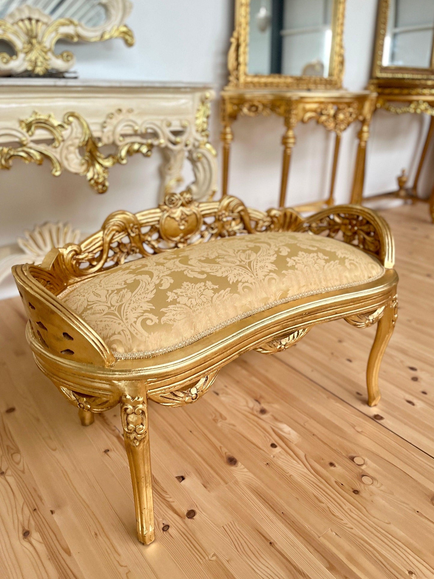 Small Bench French Louis Gold Stool Retro Baroque Rococo Style Ottoman in Ivory Colour Gold Finish for Home Décor Bench for Wedding Event