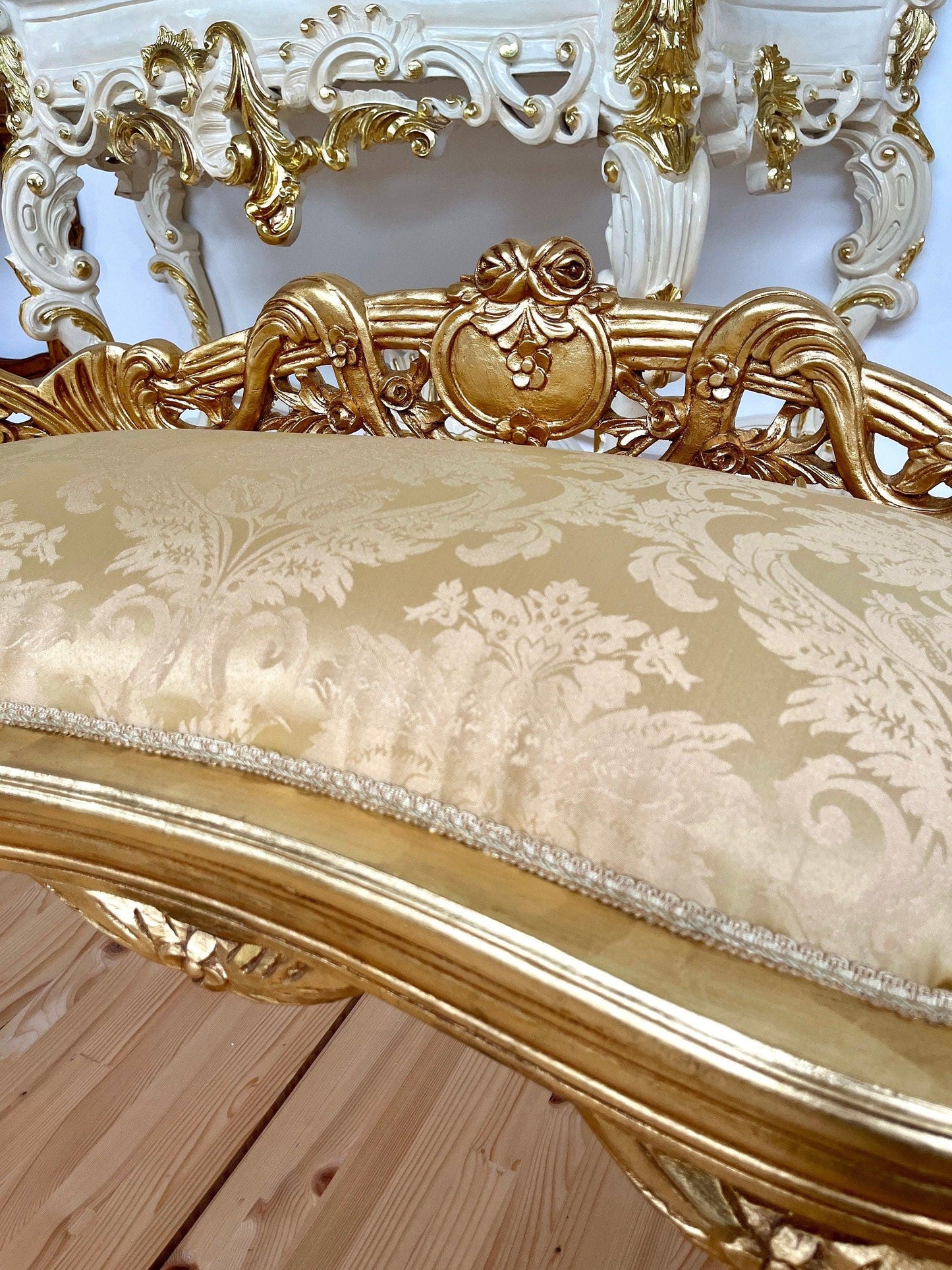 Small Bench French Louis Gold Stool Retro Baroque Rococo Style Ottoman in Ivory Colour Gold Finish for Home Décor Bench for Wedding Event