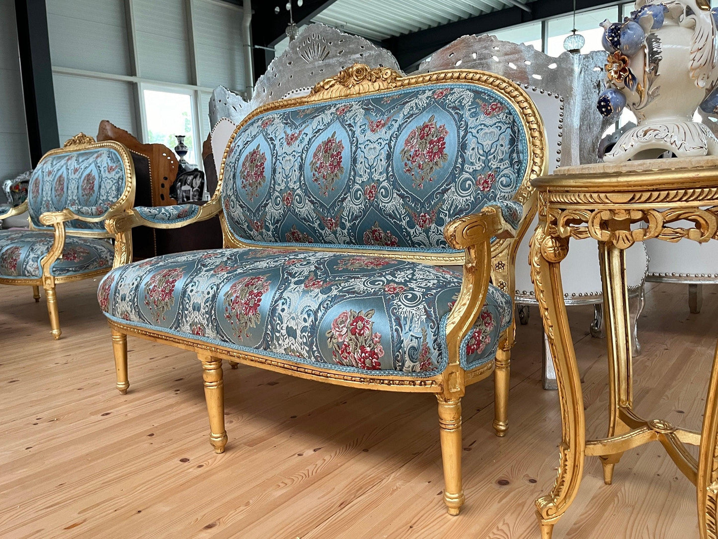 Lounge Sofa Set Blue Flower Pattern French Baroque Rococo Style Sofa Set Royal Antique Style for Hotel Lobby or Home Lounge Room Decor