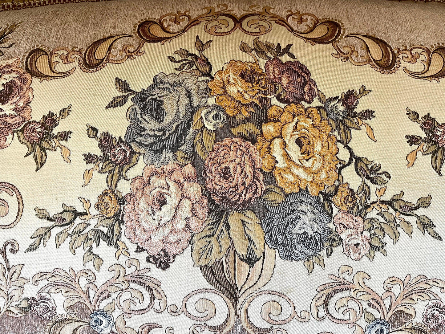 Sofa Set Baroque Style Lounge Sofa Cappuccino Color French Antique Style for Small Home