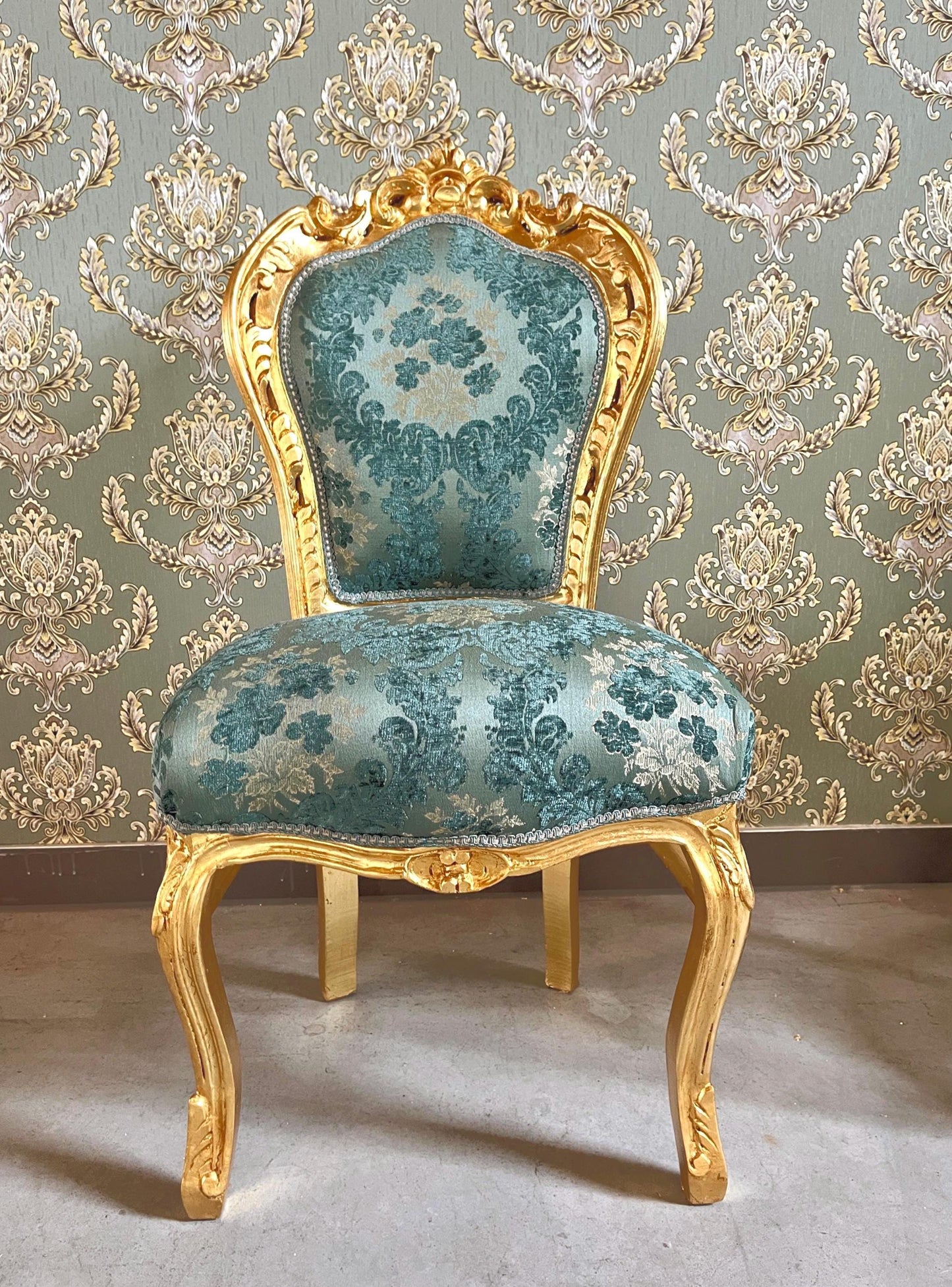 Accent Chair French Louis Style Gold Dining Chair in Xmas Green Damask Baroque Rococo Style Chair Flower Pattern for Holiday Home Decor