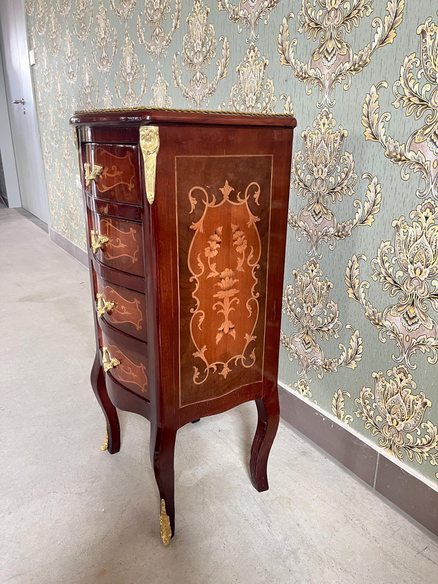 Small Night Stand French Antique Style Small Chest of Drawer Retro Baroque Style in Brown Kommode Home Decor Bedside Table for Bedroom Decor