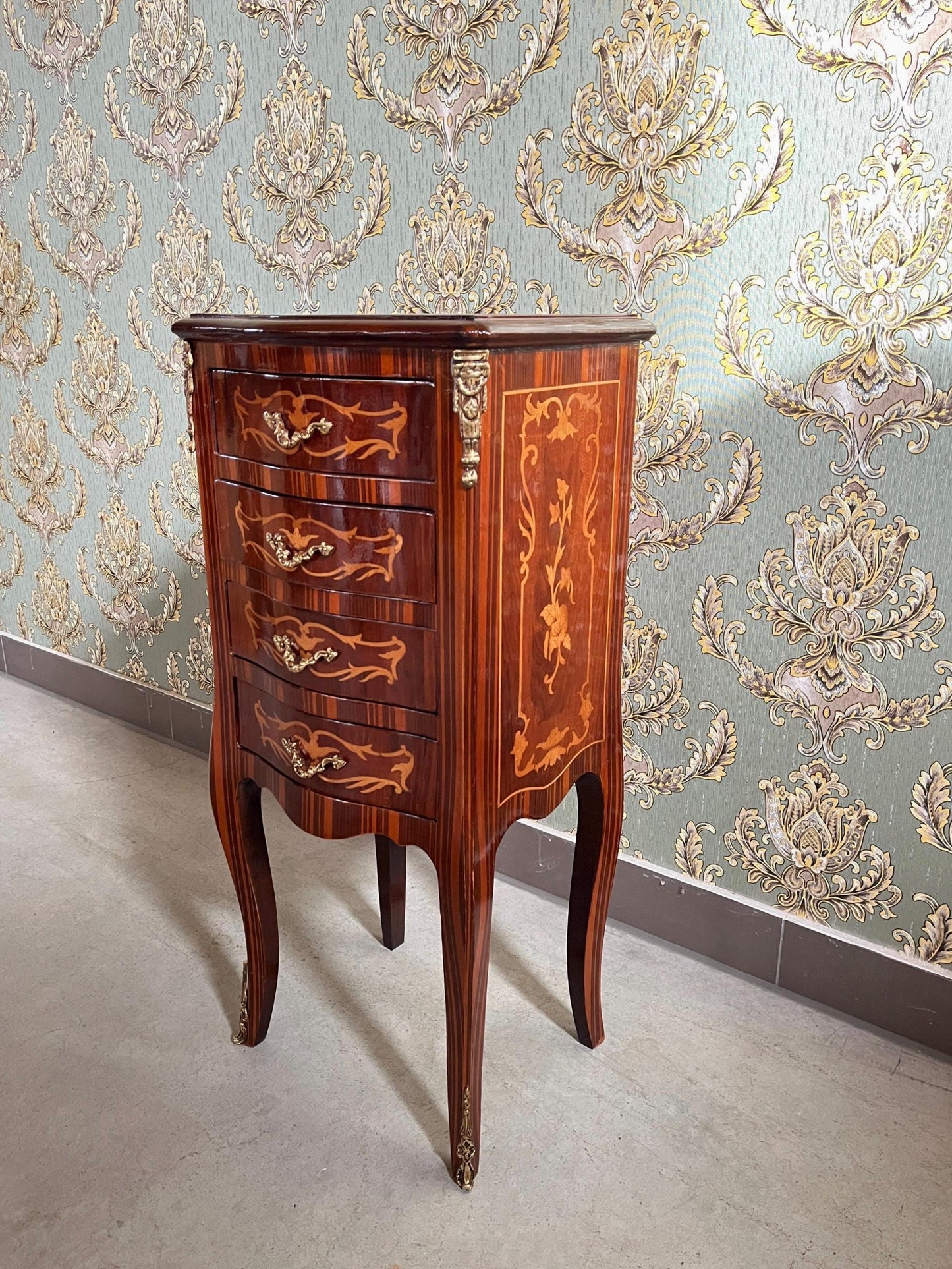 Small Night Stand French Antique Style Small Chest of Drawer Retro Baroque Style in Brown Kommode Home Decor Bedside Table for Bedroom Decor