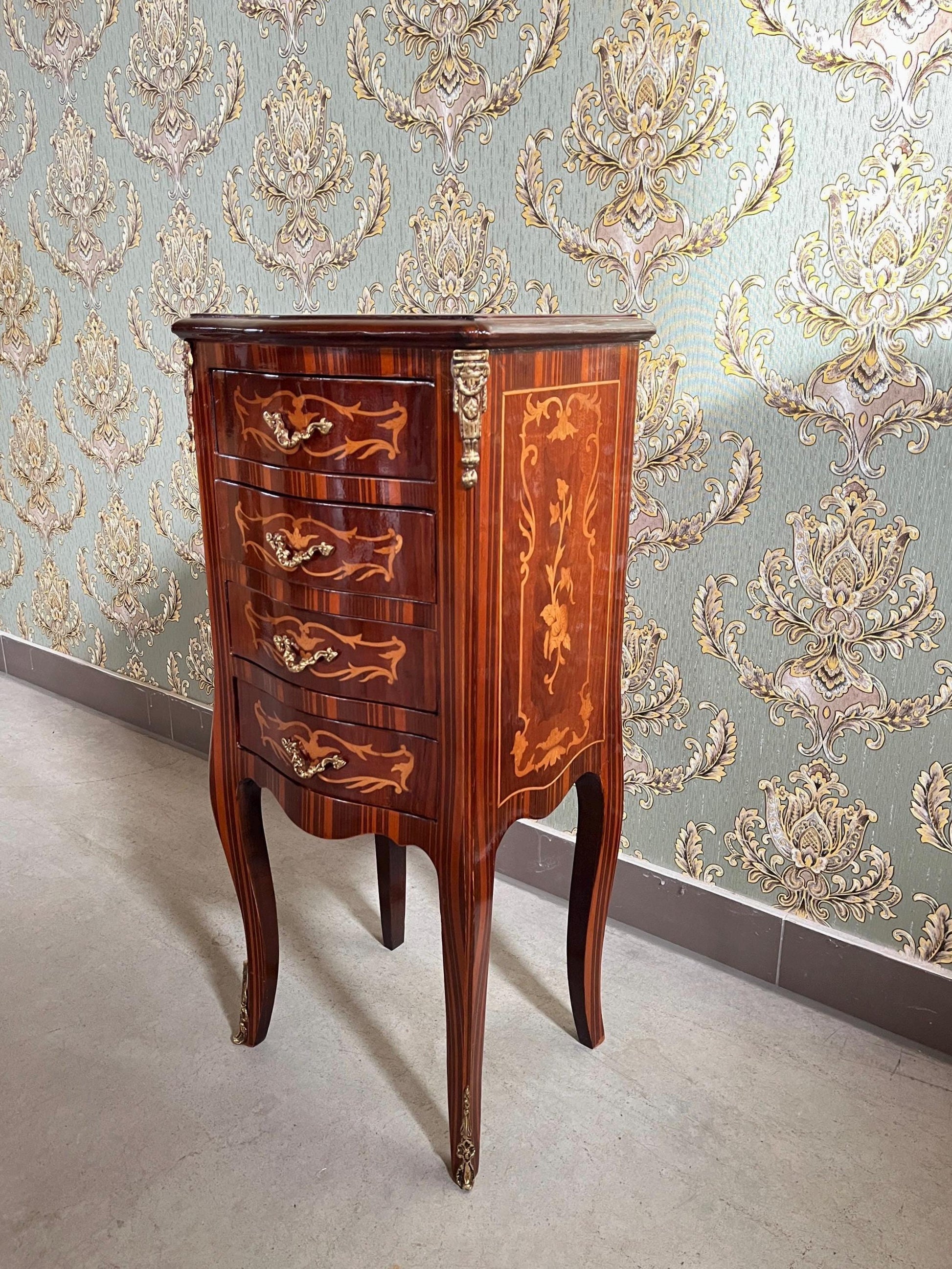 Small Night Stand French Antique Style Small Chest of Drawer Retro Baroque Style in Brown Kommode Home Decor Bedside Table for Bedroom Decor