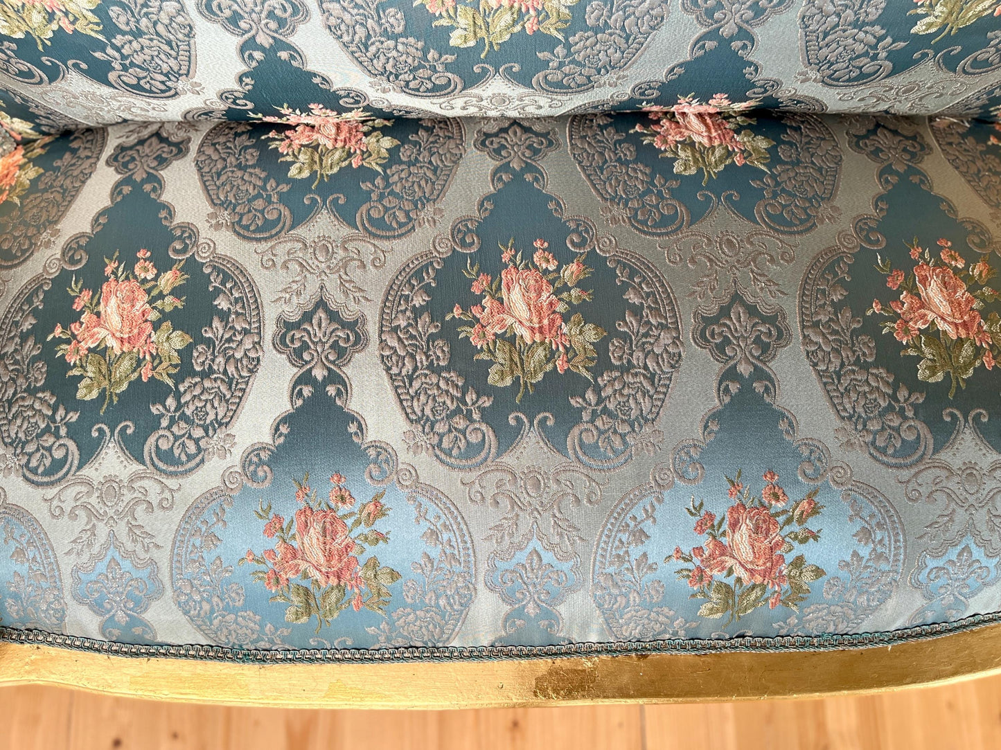 Sofa Set Royal Baroque Style in Blue Floral Damask Retro Rococo Couch Set in Gold Finish for Lounge Room Decor Party Event TV Movie Shooting
