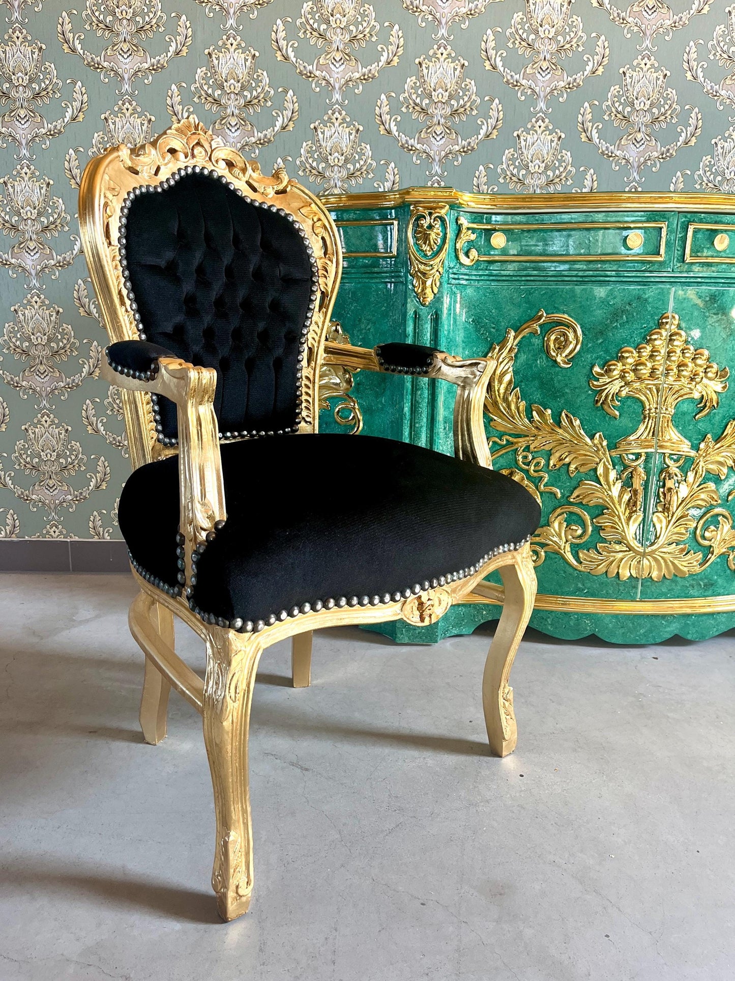Armchair French Louis Style Black Velvet Chair Antique Style Baroque Rococo Style Armchair in Gold Finish Velvet Black for Home