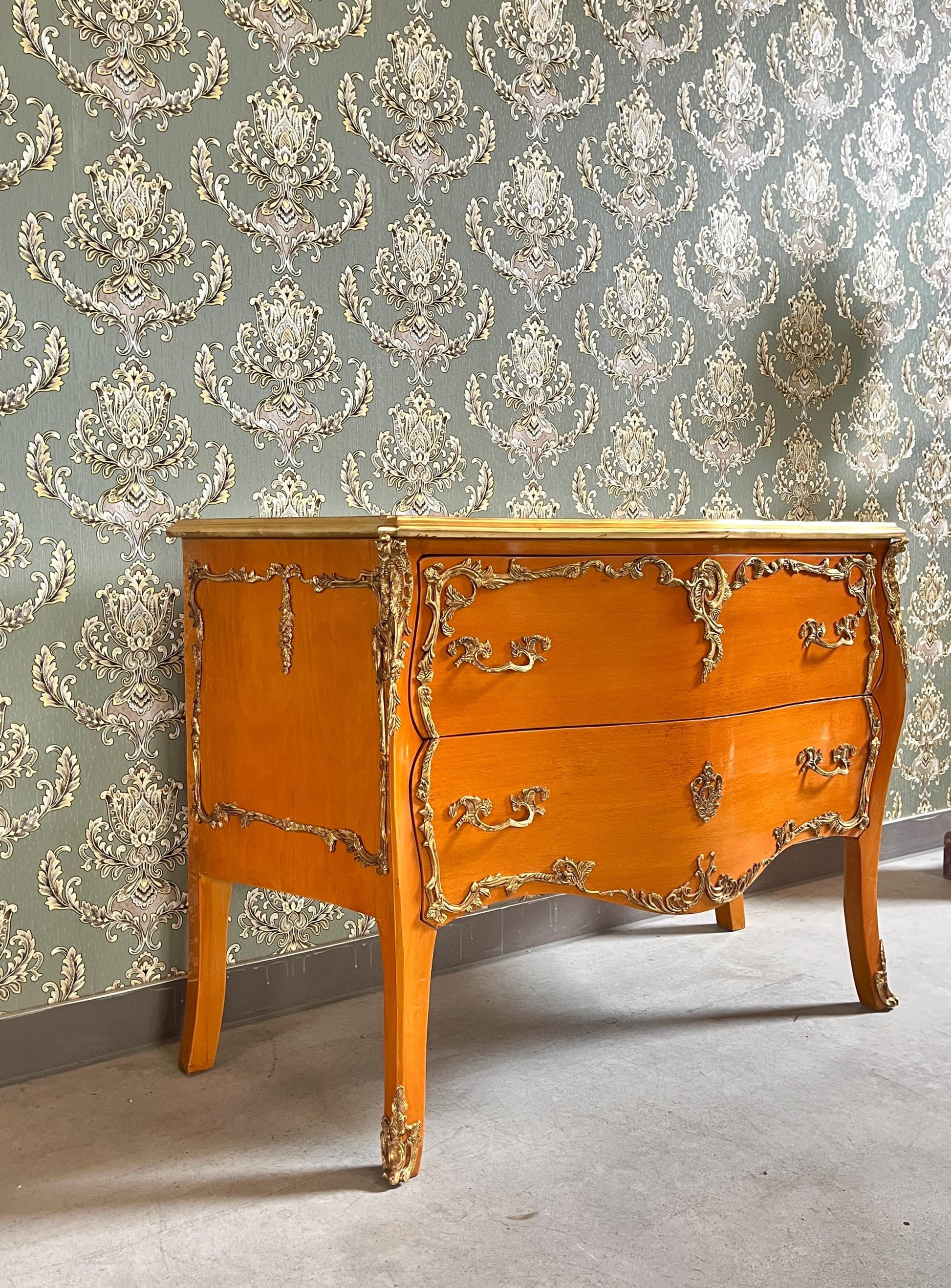 Chest of Drawer Louis XV Dresser in Wooden Brown Chest of Drawer Yellow Retro Baroque Style with Brass Ornaments for Stylish Bedroom Decor