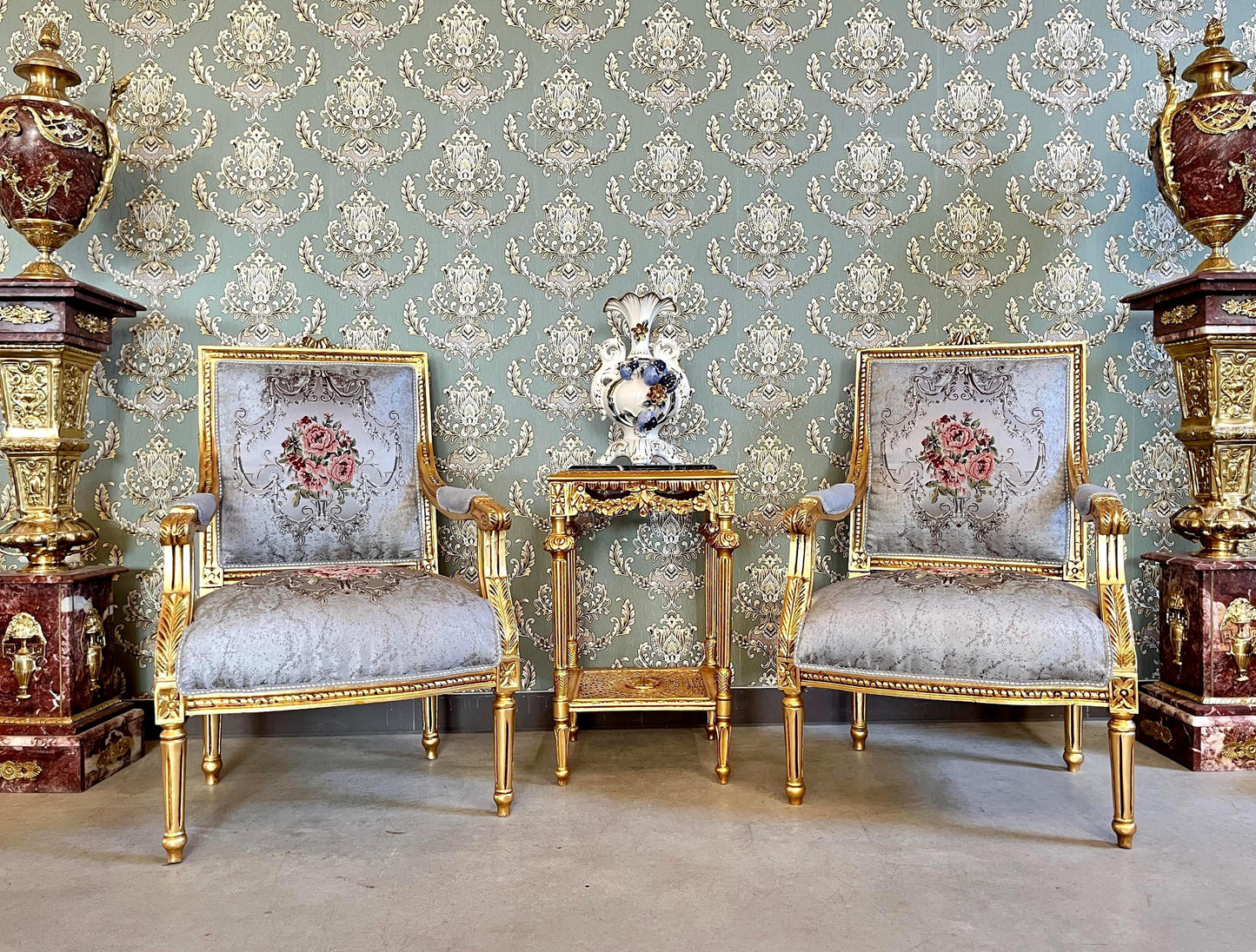 Armchair & Table Set French Antique Style Gold Finish Lounge Chair Set Louis XV Baroque Rococo Style Chair Table Set for Living Room Decor