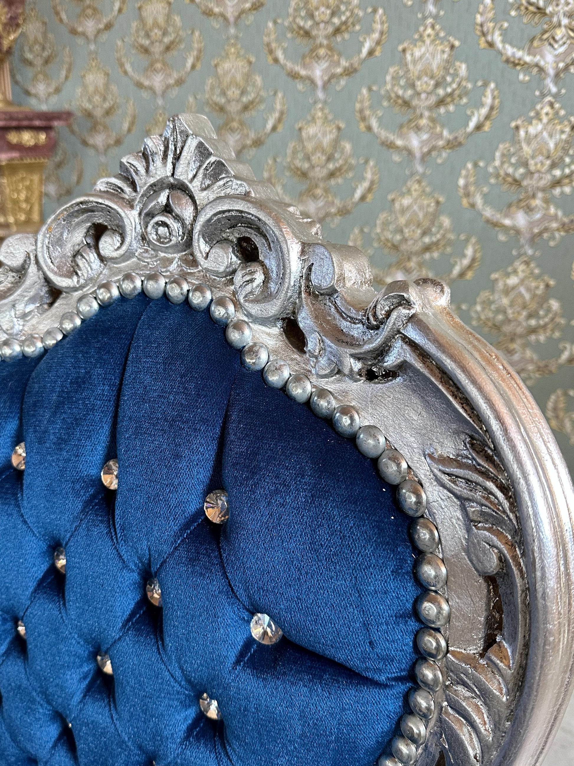 Accent Chair Blue Velvet French Baroque Antique Style Dining Chair Velvet Purple in Silver Finish for Home Decor