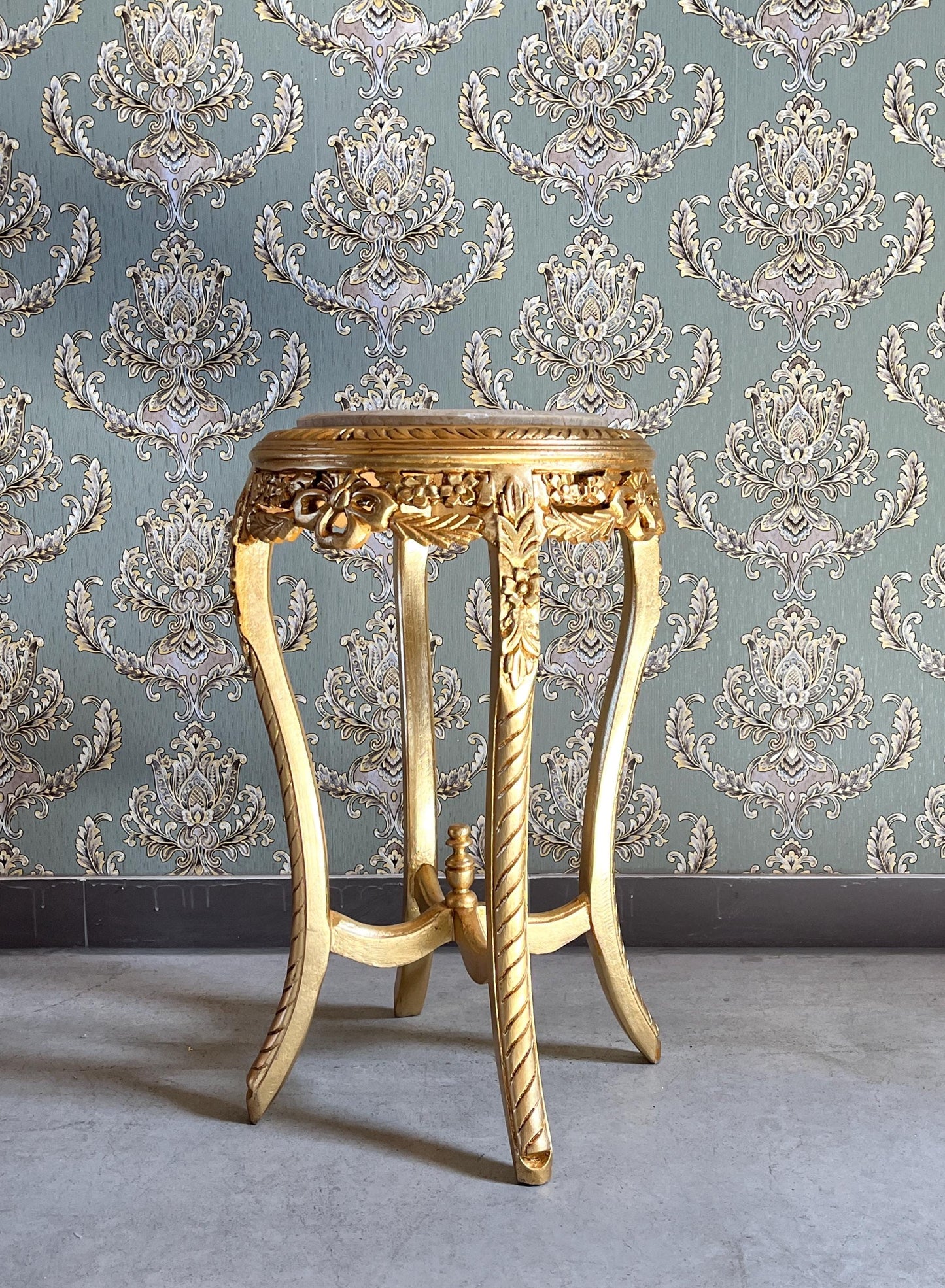 Small Side Table Baroque Rococo Style with Marble Top in Gold Finish Tea Table Coffee Table for Home Decor