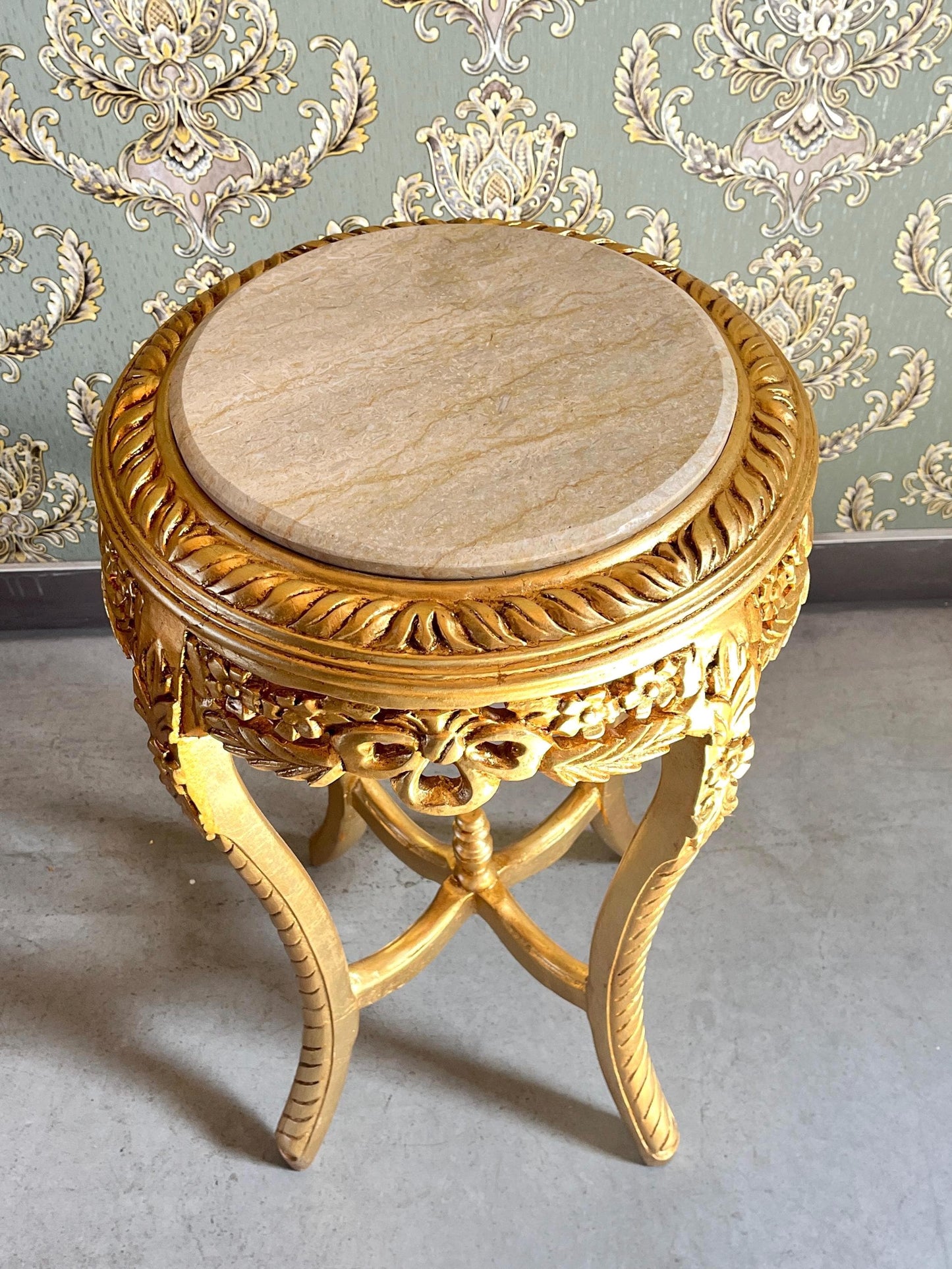 Small Side Table Baroque Rococo Style with Marble Top in Gold Finish Tea Table Coffee Table for Home Decor