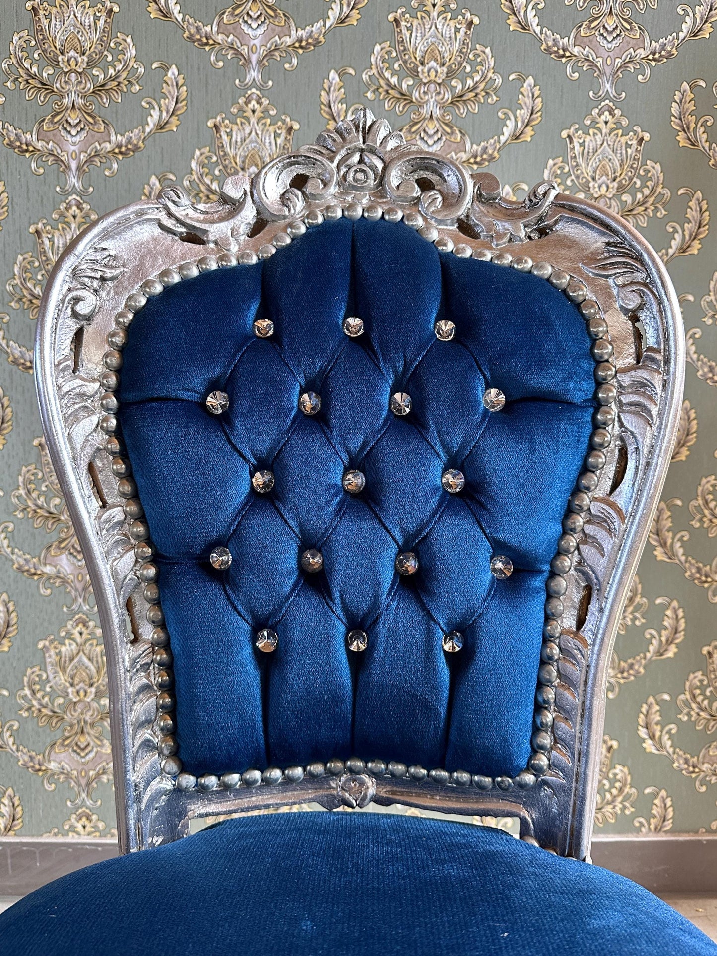 Accent Chair Blue Velvet French Baroque Antique Style Dining Chair Velvet Purple in Silver Finish for Home Decor