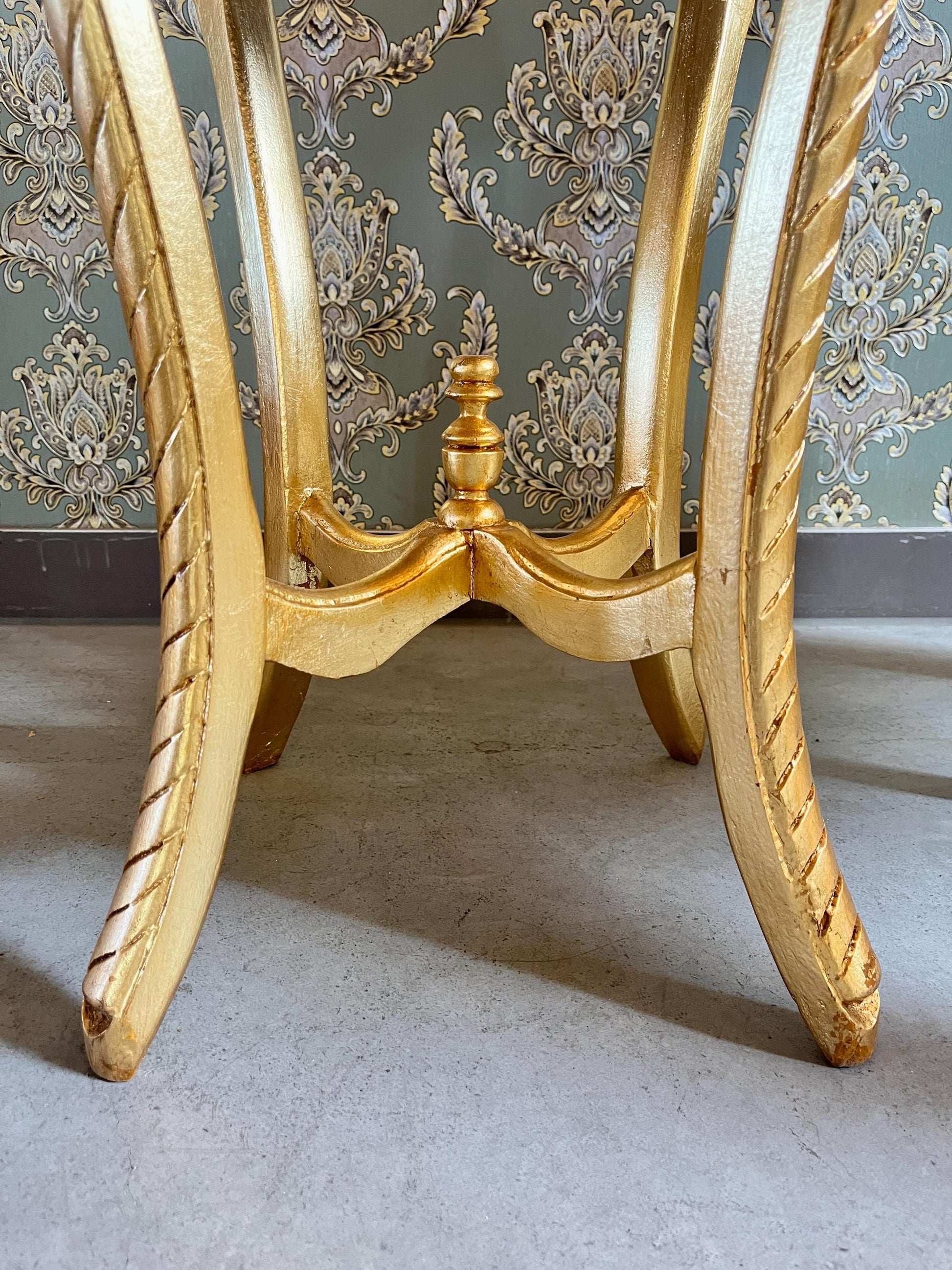 Small Side Table Baroque Rococo Style with Marble Top in Gold Finish Tea Table Coffee Table for Home Decor