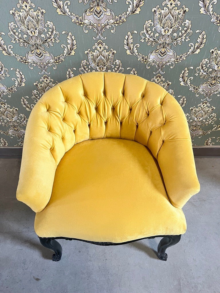 French Bar Chair Vibrate Color Tufted Velvet Cocktail Armchair Glam Furniture