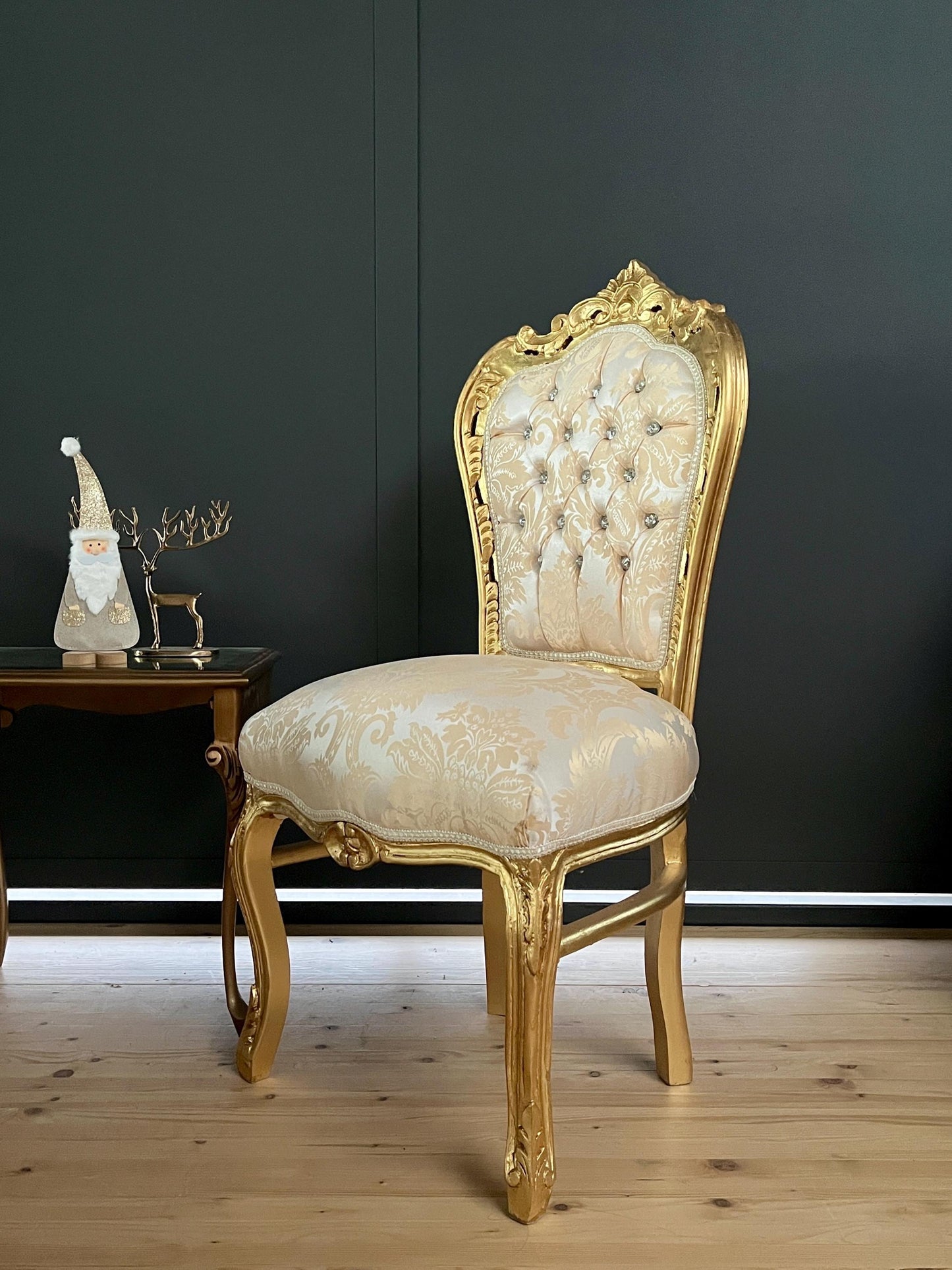 Accent Chair Beige Jacquard Fabric French Baroque Chair Rococo Style Chair Antique Style Reproduction Dining Chair Beige Jacquard Fabric