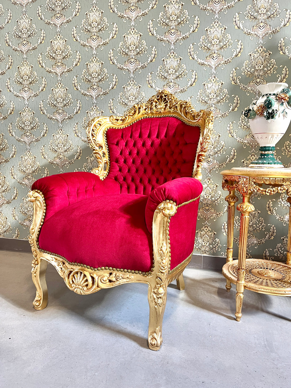 Deluxe Baroque Accent Chair Santa Red - Timeless Elegance Meets Everyday Comfort - CasAmin Möbel