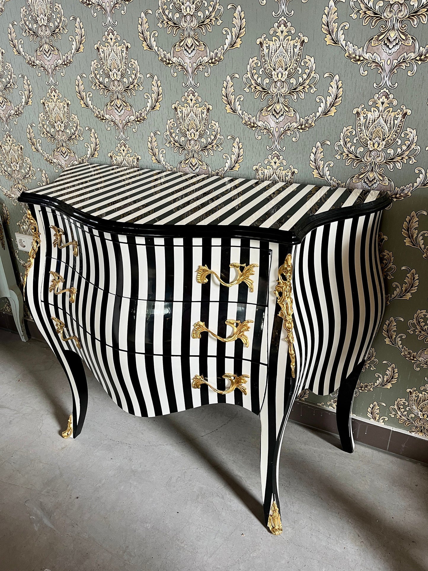 Chest of Drawer Louis XV Style Black Stripe Dresser Classic Baroque Rococo Style Wooden Cabinet Nostalgic Style for Bedroom Decor Gift