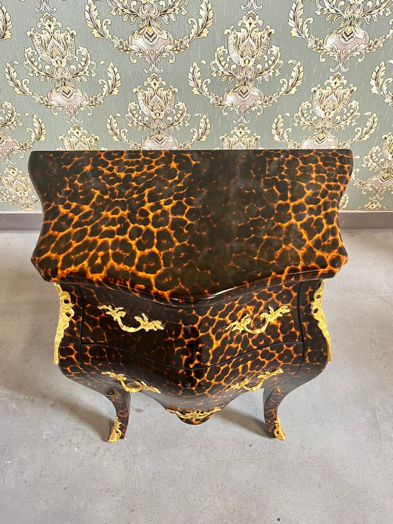 Comodino con stampa leopardata: tavolino da letto in stile francese Luigi