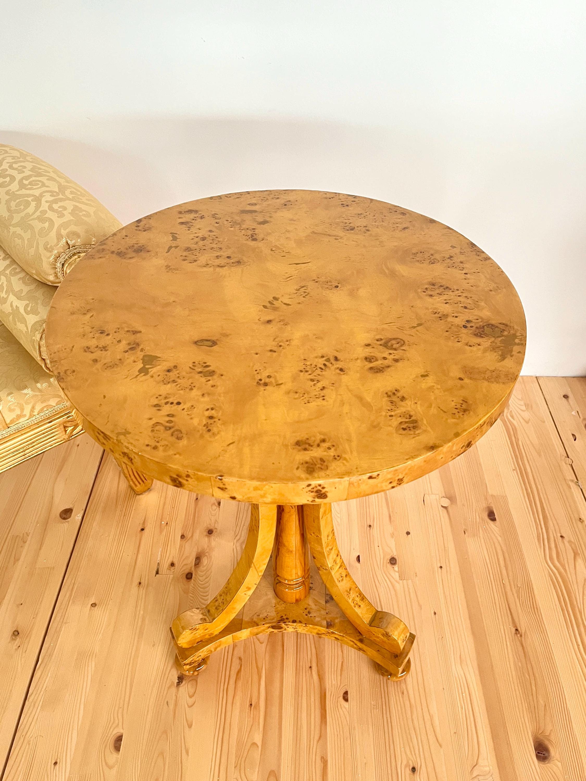 Round Side Table Classic Baroque Style Coffee Table In Yellow Color Wooden End Table