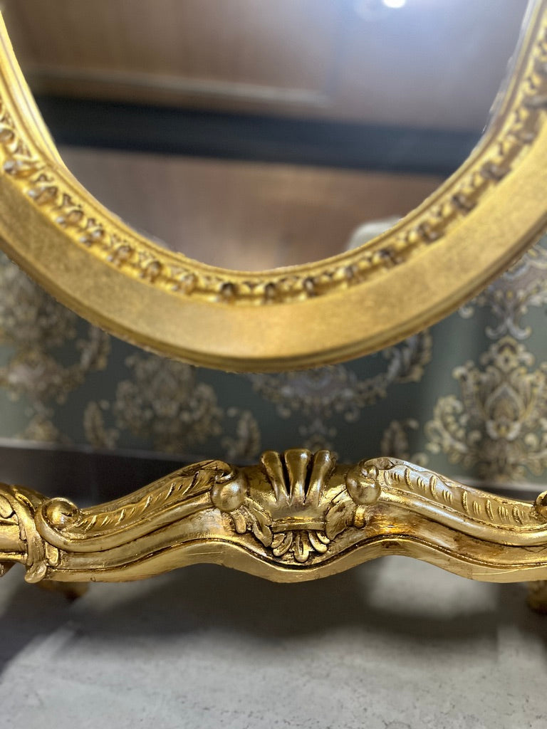 Specchio da terra elegante in stile barocco, specchio ovale in legno artigianale per la camera da letto