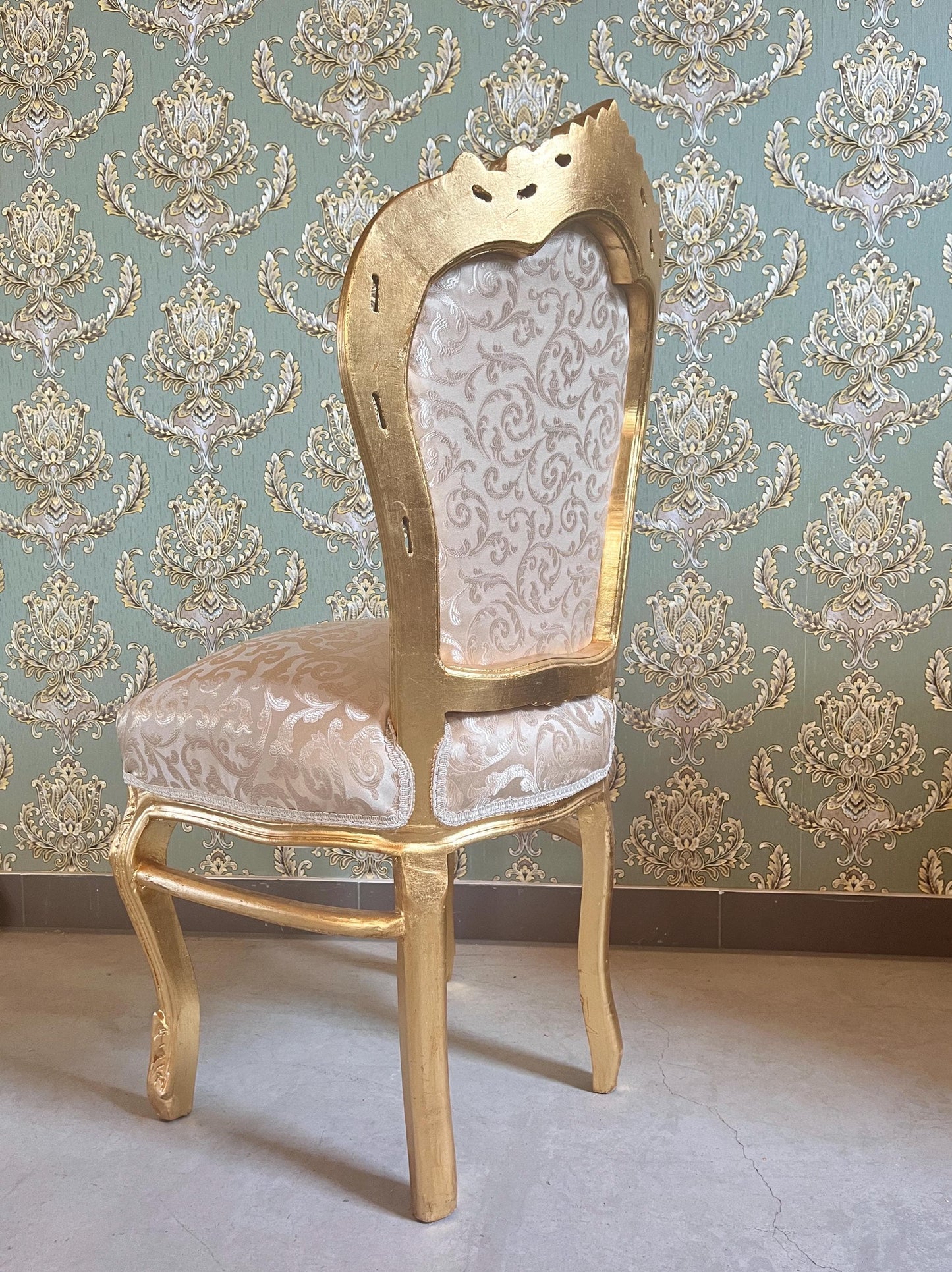 Accent Chair Beige Jacquard Fabric French Baroque Chair Rococo Style Chair Antique Style Reproduction Dining Chair Beige Jacquard Fabric