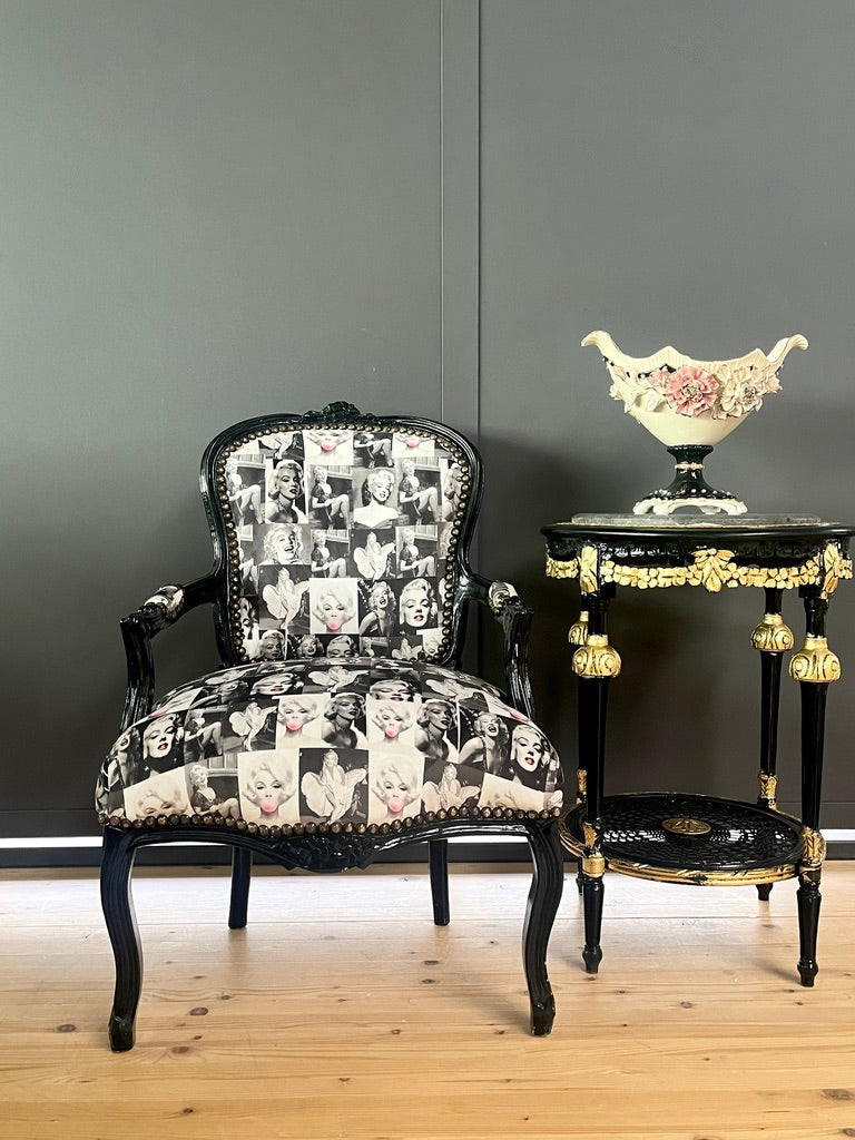 Black Louis XV Baroque armchair with white upholstery and star portrait design, crafted by CasAmin Möbel, showcasing elegant furniture style.