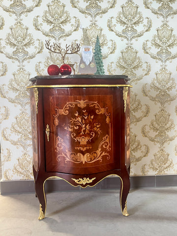 Credenza alla moda in legno in stile barocco: piano in marmo marrone, console italiana