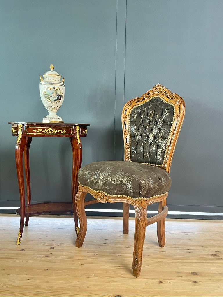 CasAmin Möbel French Louis XV Baroque accent chair in midnight black velvet with handcrafted beech wood frame and ornate carved details.
