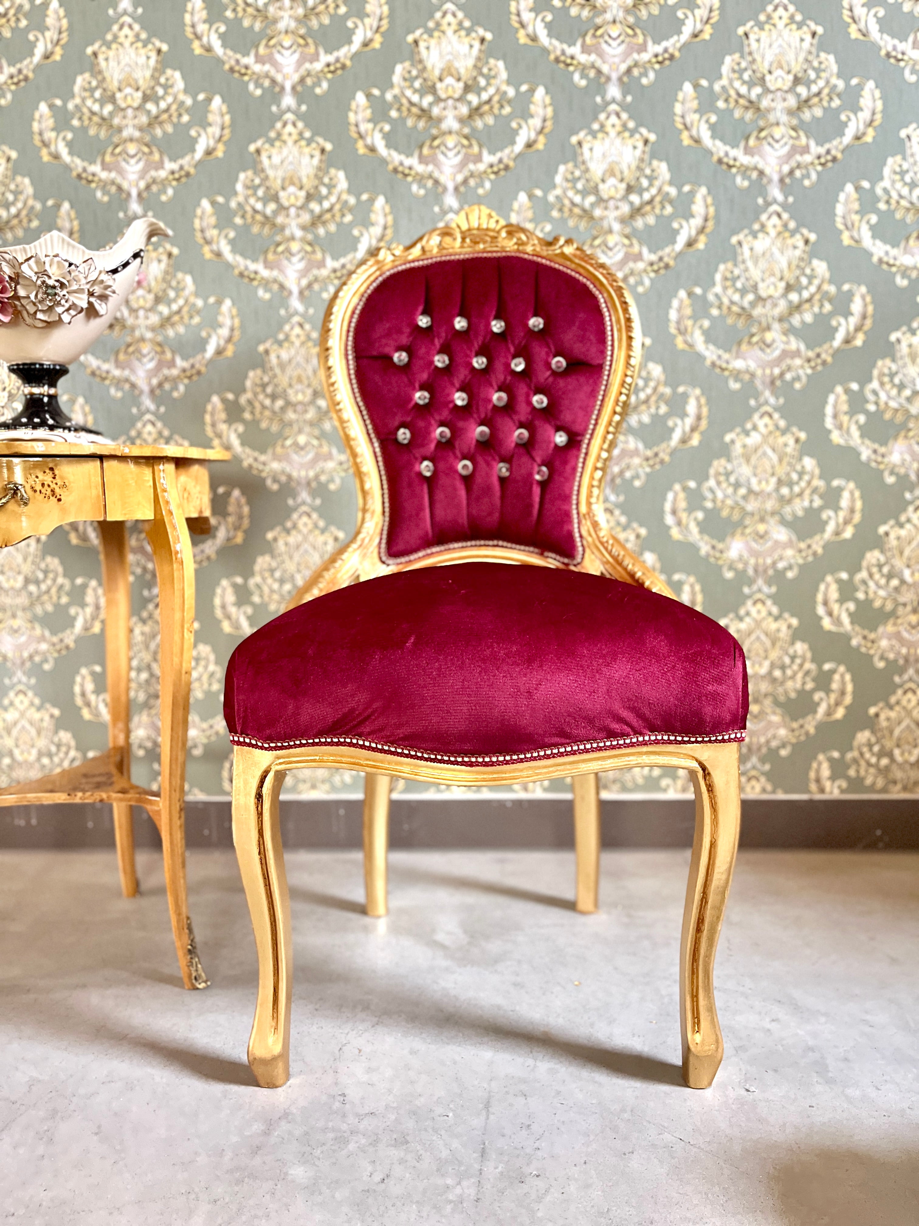 Baroque Accent Chair Turquoise Green Velvet Dining Chair French Style in Red Velvet