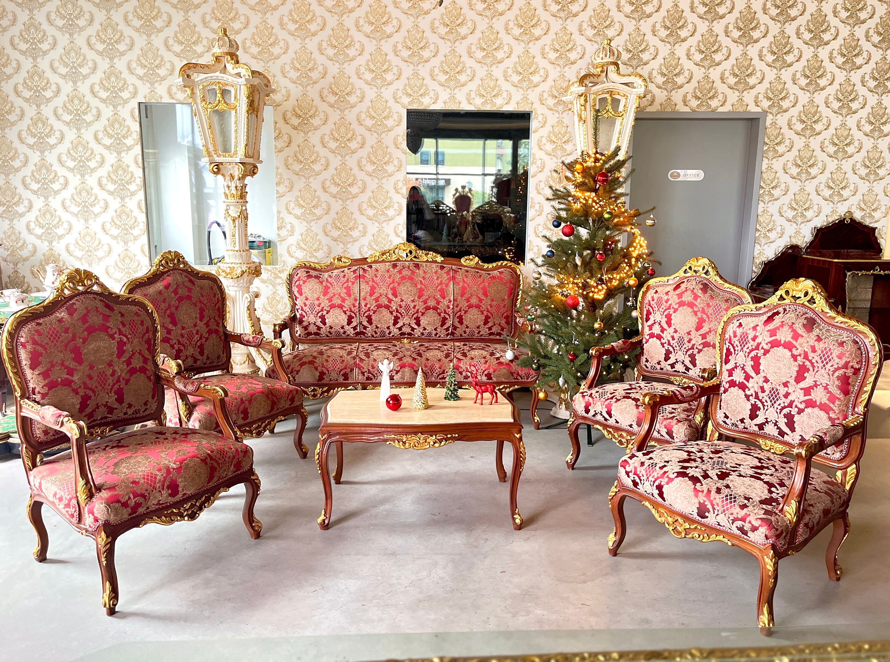 Sofa Set Bordeaux Flower Pattern  French Antique Style Sofa Set in Red Royal Baroque Style Sofa Set For Home Lounge Room For Hotel Lobby