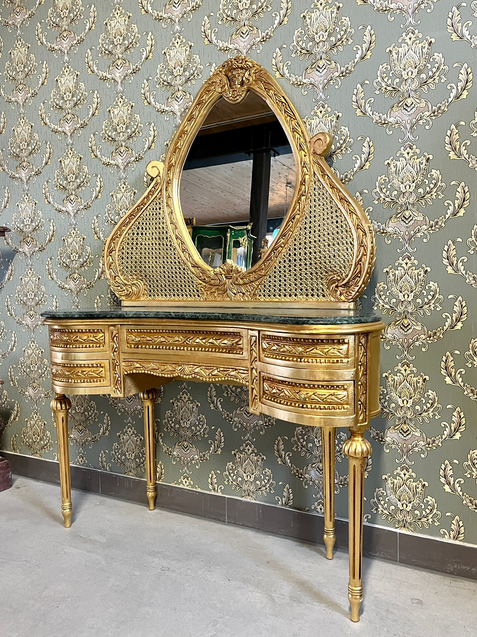 CasAmin Möbel Rococo accent vanity mirror and table set with marble top, baroque-style furniture for elegant bedroom decor
