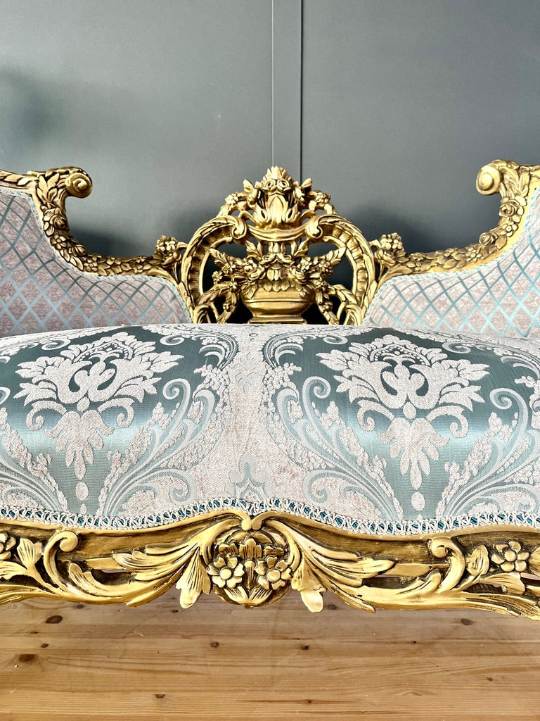 Love Seat Royal Baroque Style Bench Sky Blue Damask Flower Pattern Antique Style Couch in Gold Finish for Housewarming Party Xmas Home Gift