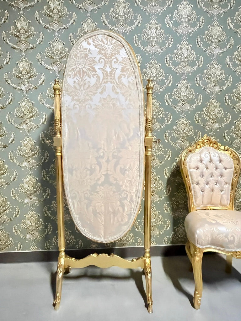 Specchio da terra elegante in stile barocco, specchio ovale in legno artigianale per la camera da letto