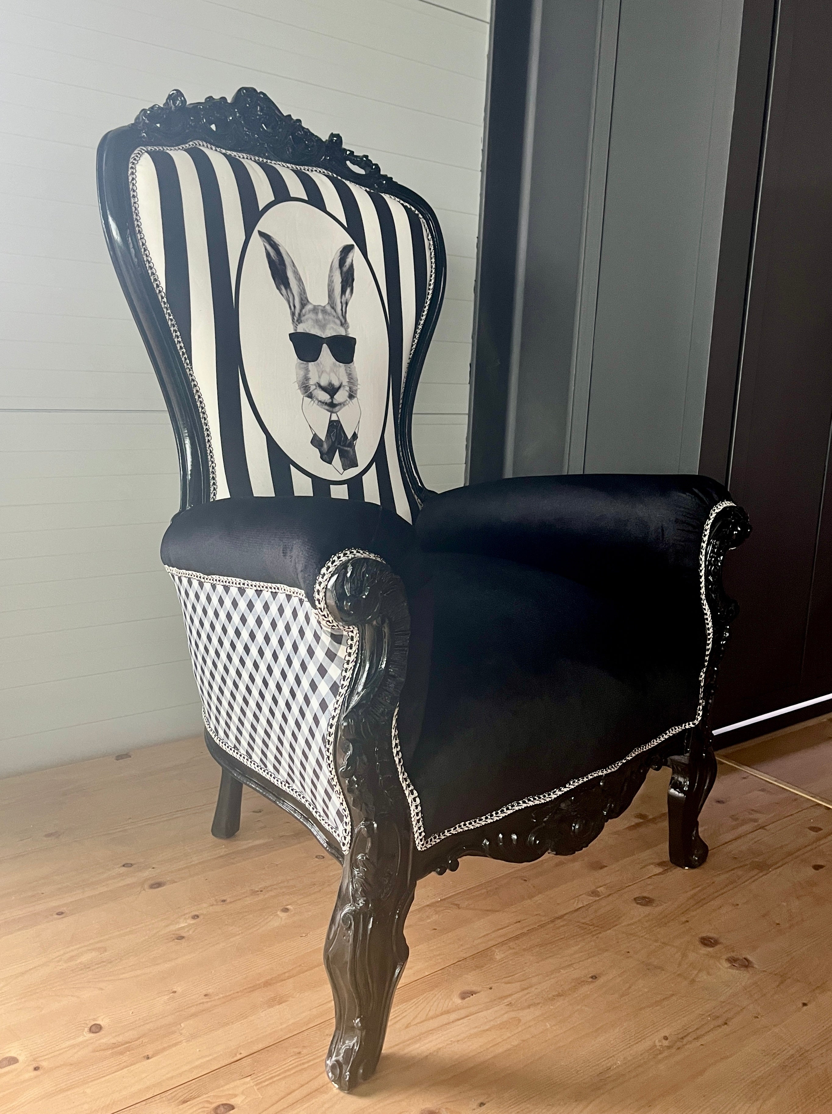 Baroque Accent Armchair Funky Black & White Chair Pop Up Rabbit Print Party Decor