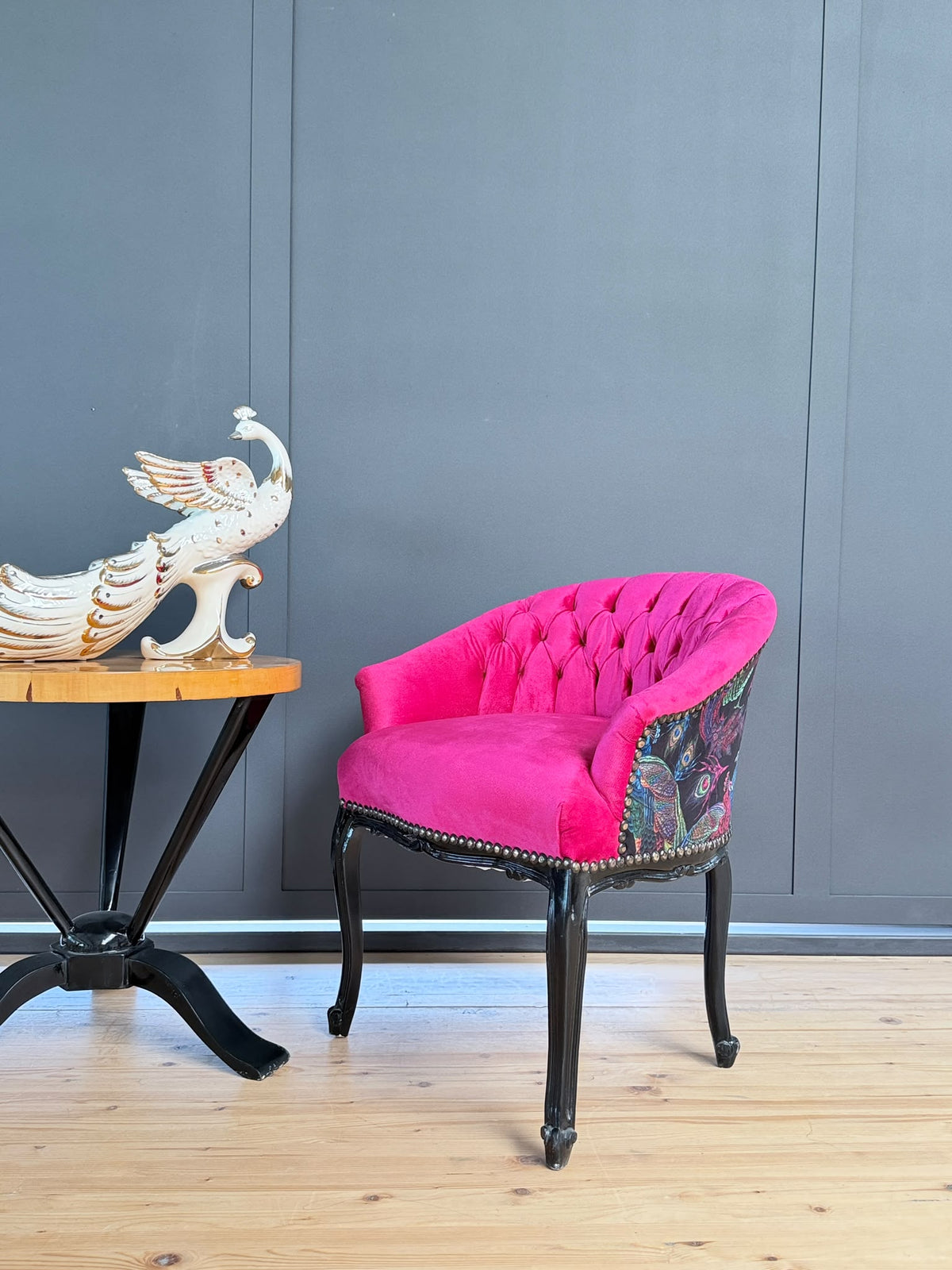 Fuchsia velvet cocktail lounge chair with jungle print, tufted French accent armchair by CasAmin Möbel, glamorous home decor.