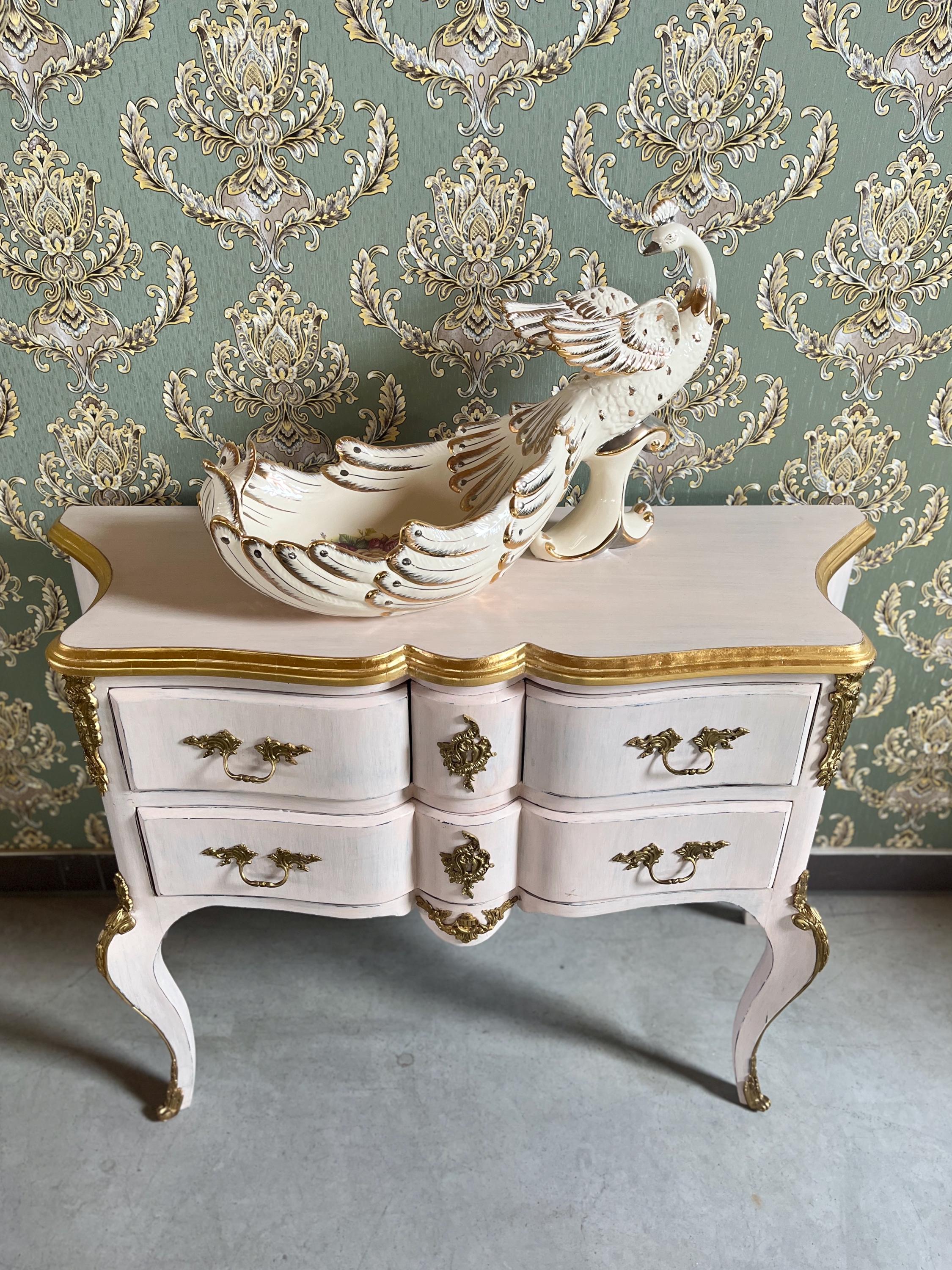 Pink Baroque Chest of Drawers Hand-Brushed Solid Beech Wood 3-Drawer Dresser