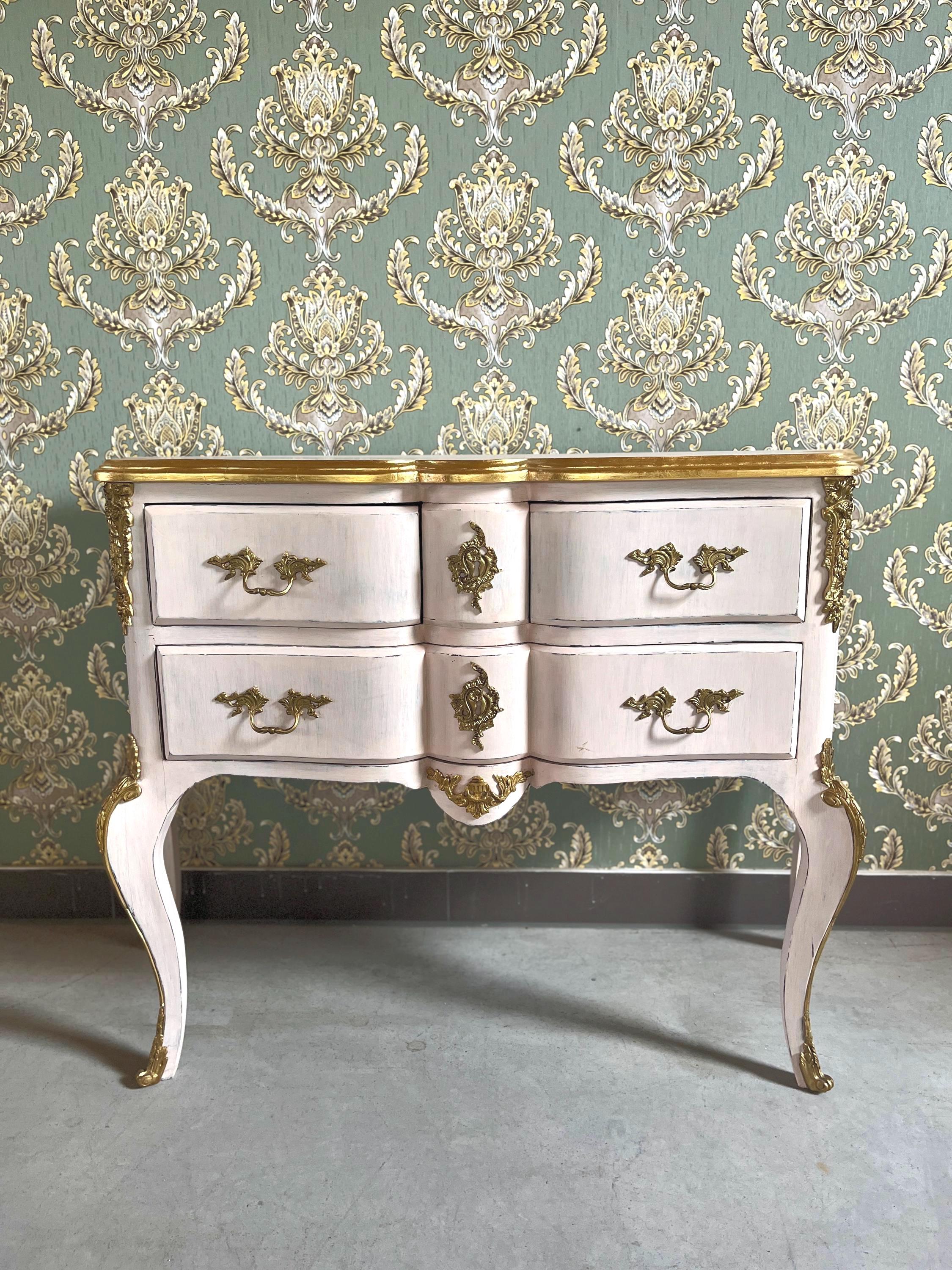Pink Baroque Chest of Drawers Hand-Brushed Solid Beech Wood 3-Drawer Dresser